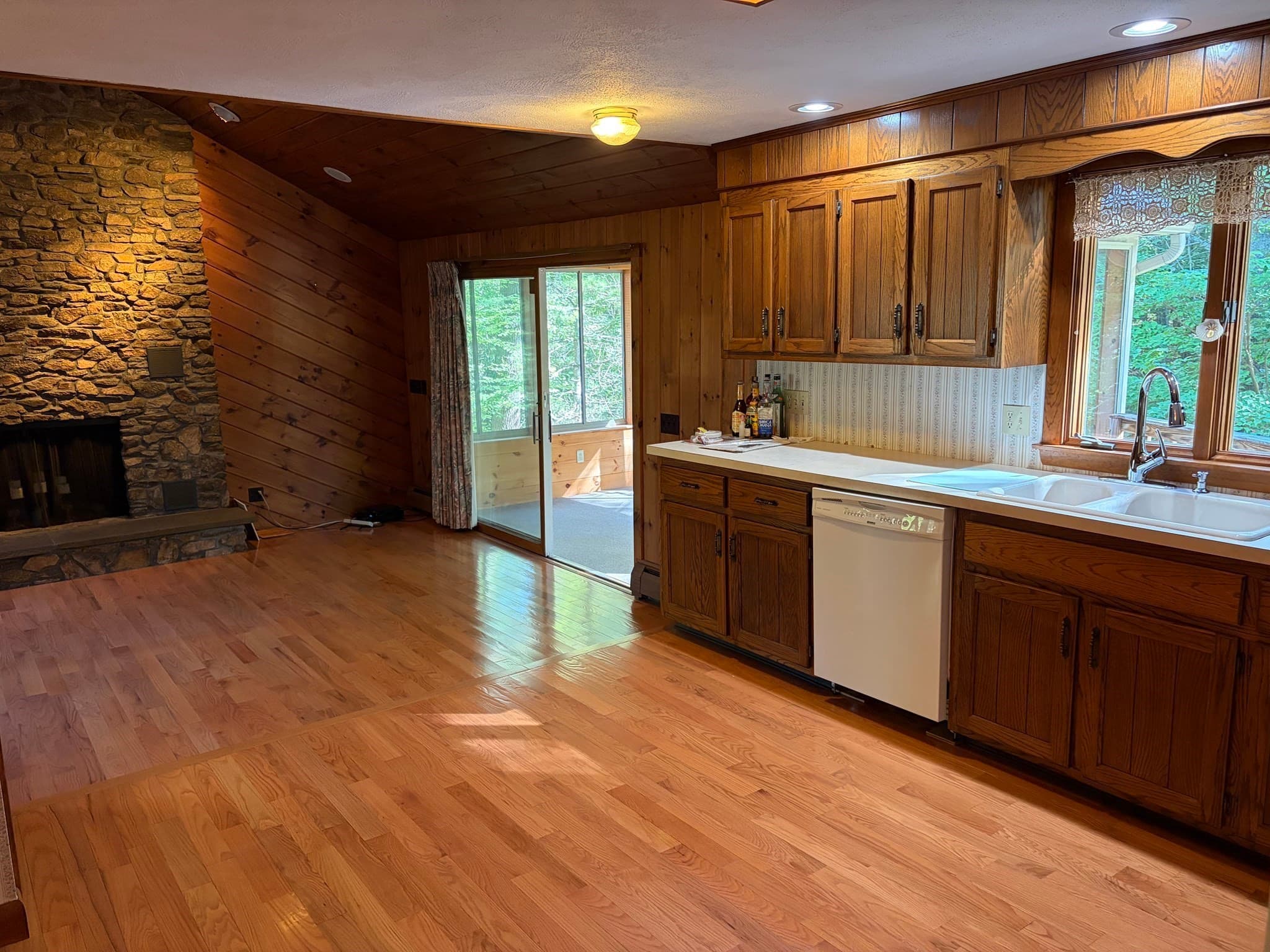 Single Family Residence at 23 Forest St, Upton MA 01568, Upton, photo 12 of 38