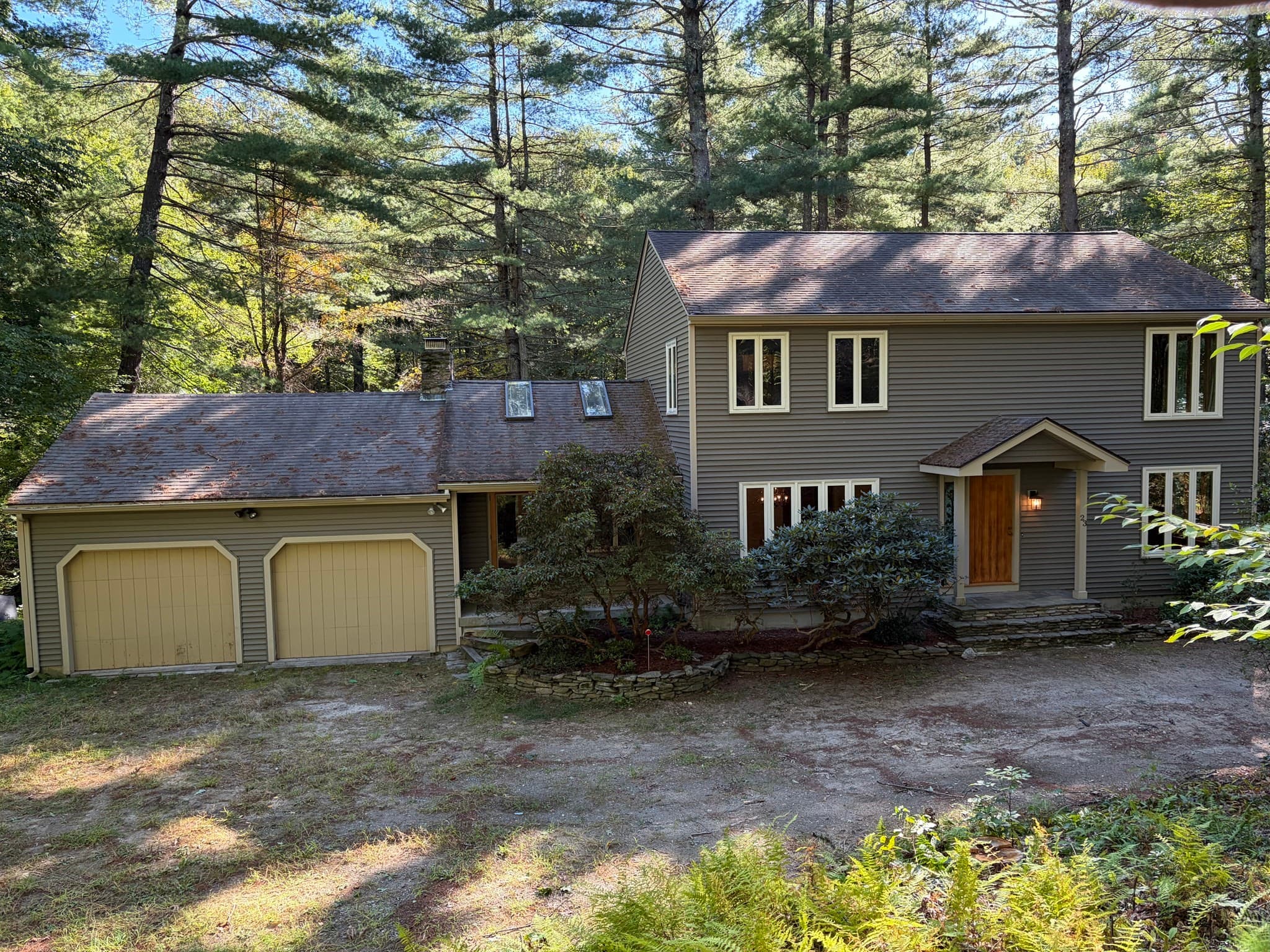 23 Forest St, Upton MA 01568