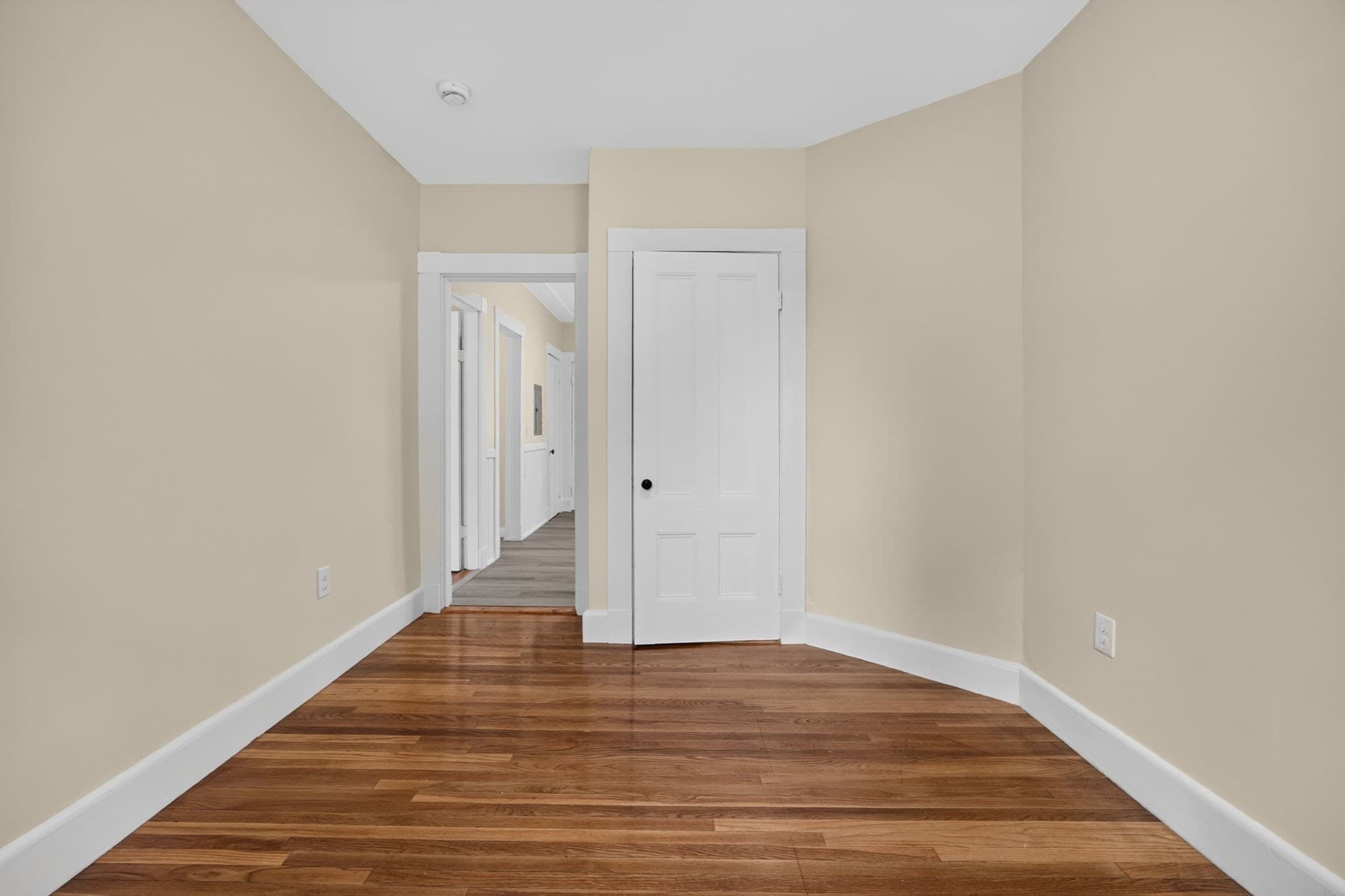 Multi Family at 16 Berkeley St, Lawrence MA 01841, Lawrence, photo 32 of 37