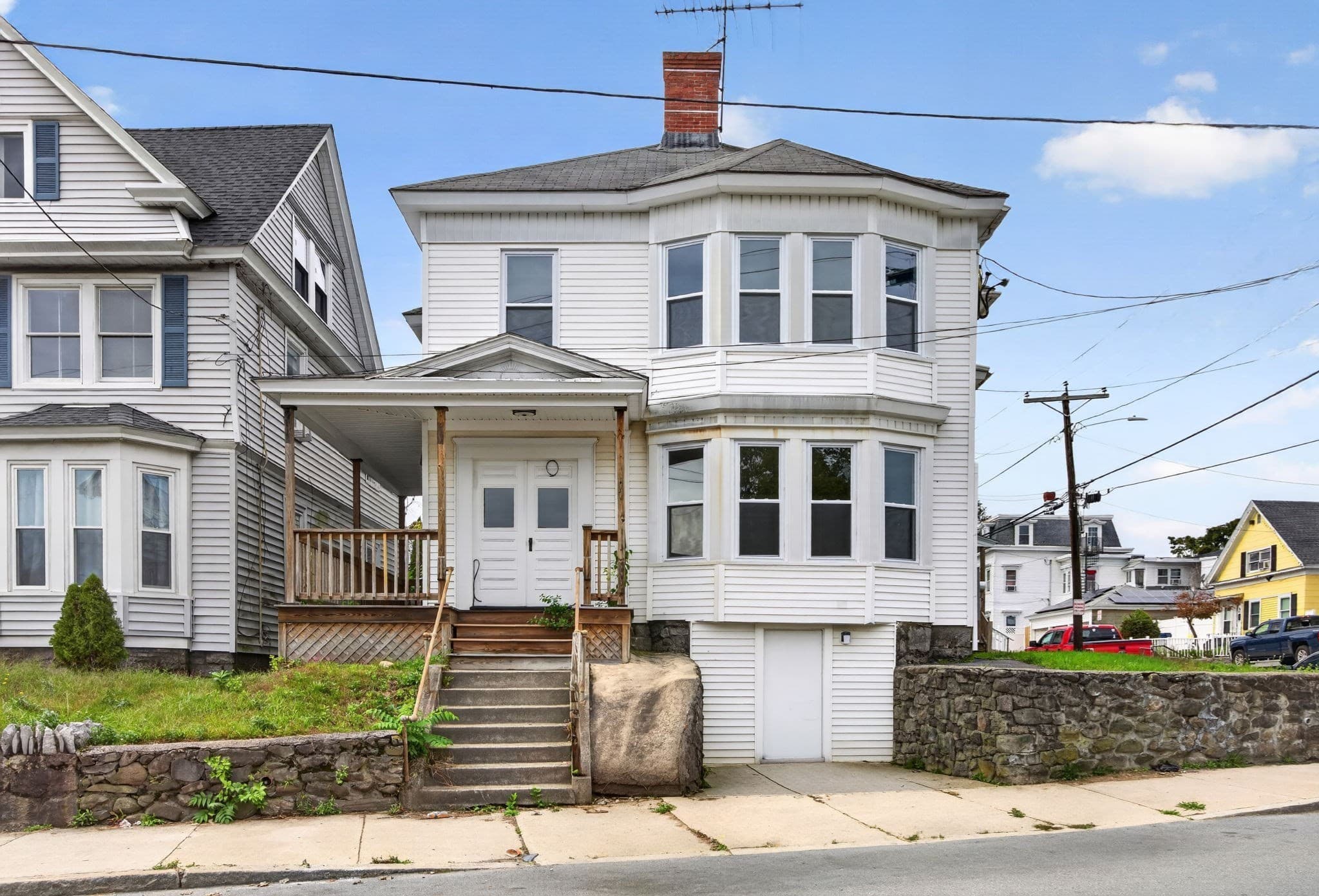 16 Berkeley St, Lawrence MA 01841