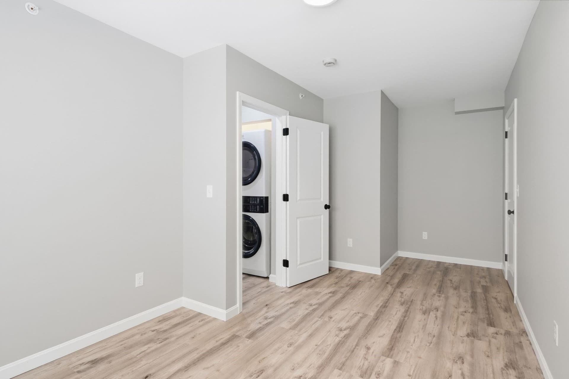 Attached (Townhouse/Rowhouse/Duplex) at 61 Parker St # 7, Springfield MA 01151, photo 12 of 17