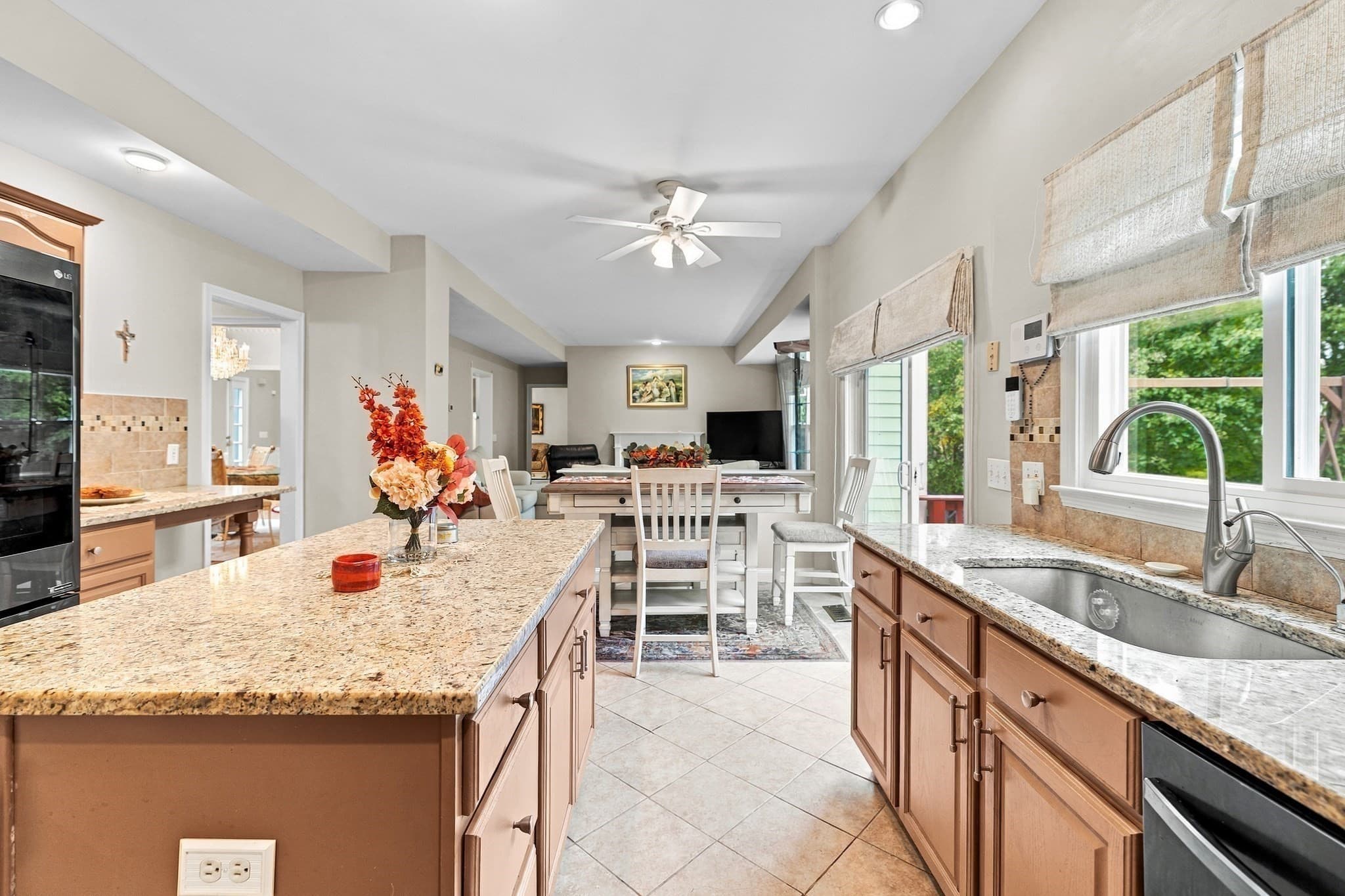 Single Family Residence at 12 Lancelot Road, Shrewsbury MA 01545, Shrewsbury, photo 3 of 39