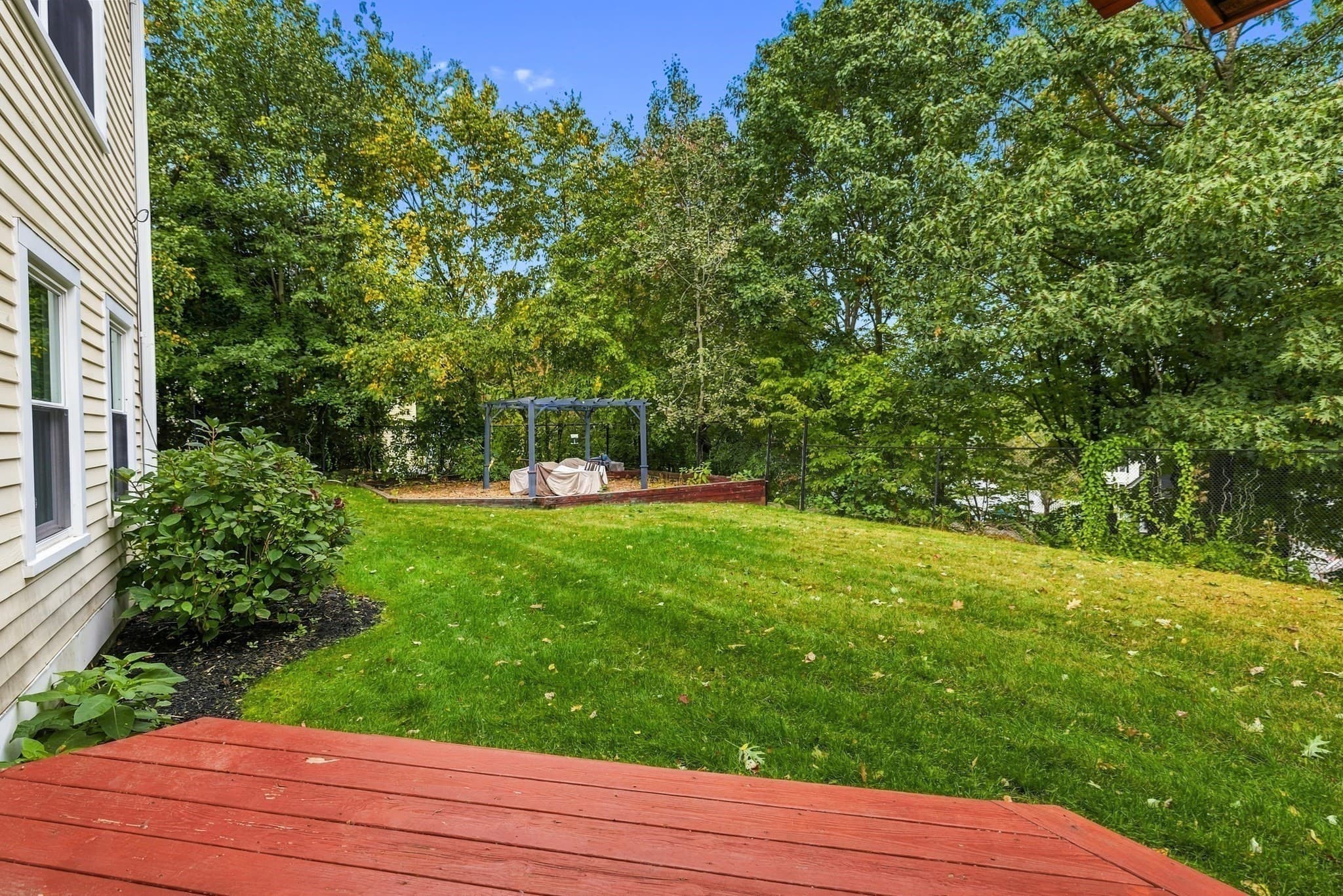 Single Family Residence at 12 Lancelot Road, Shrewsbury MA 01545, Shrewsbury, photo 34 of 39