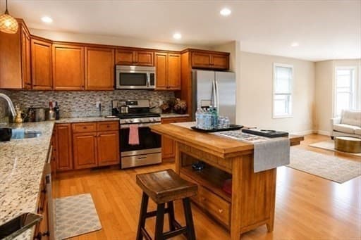 Condex at 82 Franklin St # 82, Haverhill MA 01830, Haverhill, photo 3 of 25
