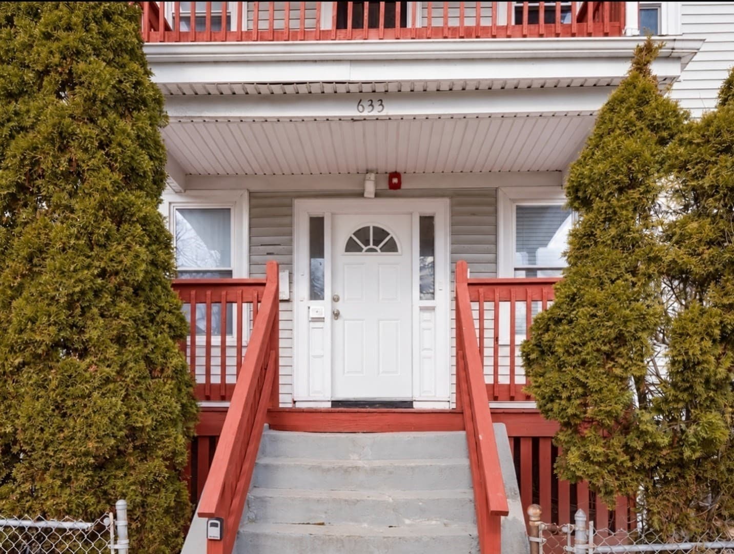 633 River St # 3R, Boston MA 02126