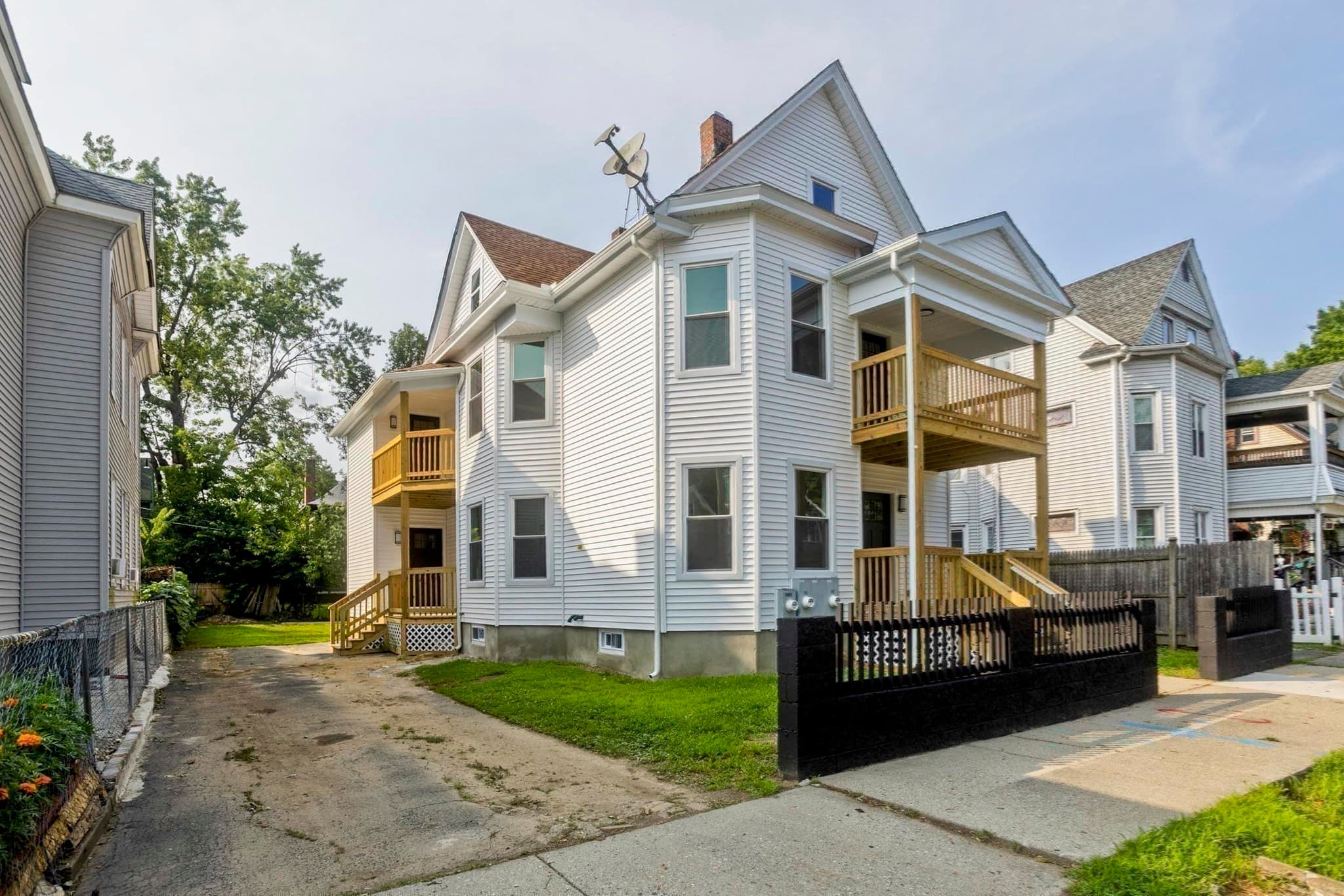 Multi Family at 58 Eulcid Ave, Springfield MA 01108, Springfield, photo 36 of 39