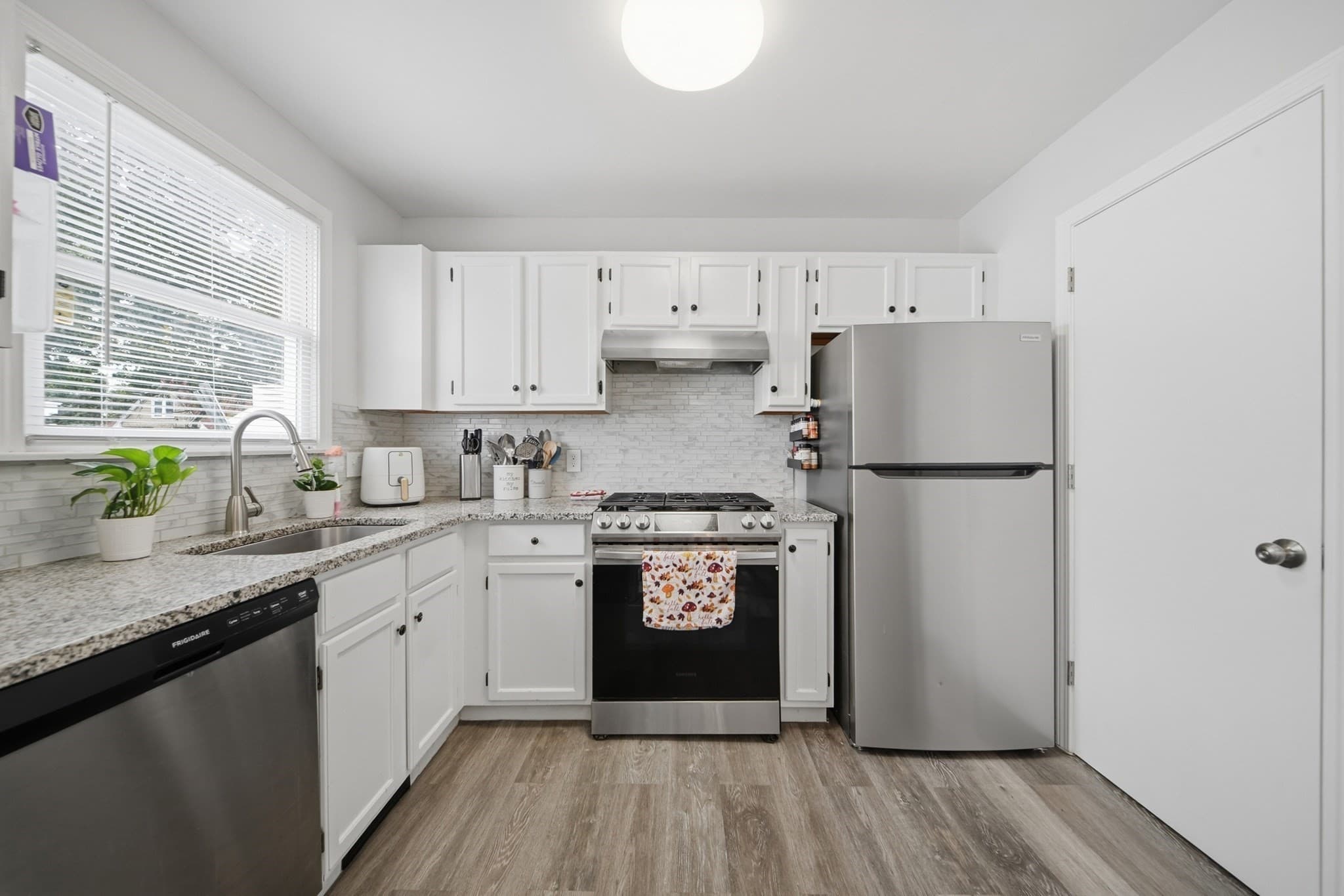 Condominium at 111 Cambridge St # B, Lawrence MA 01843, Lawrence, photo 6 of 26