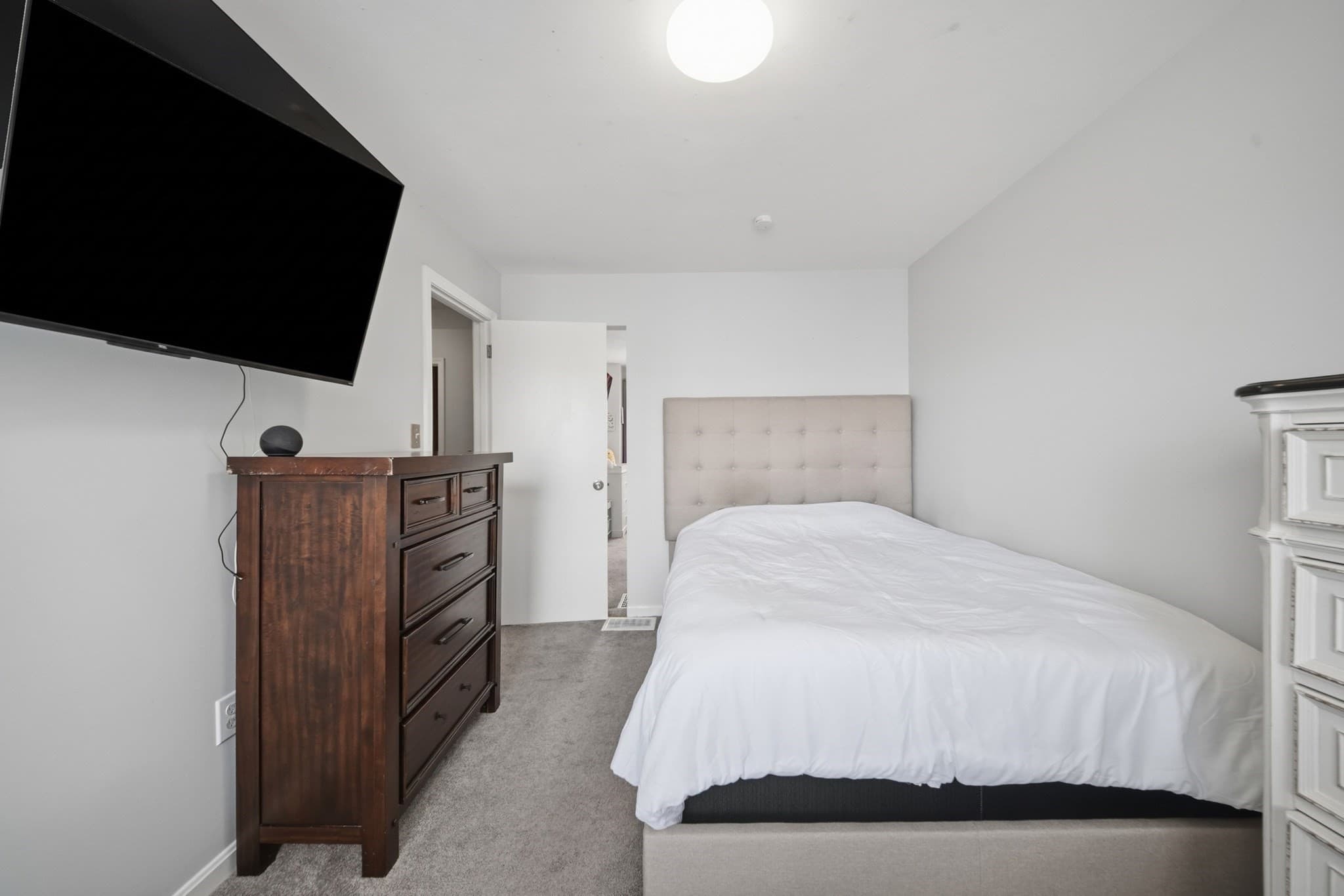 Condominium at 111 Cambridge St # B, Lawrence MA 01843, Lawrence, photo 14 of 26
