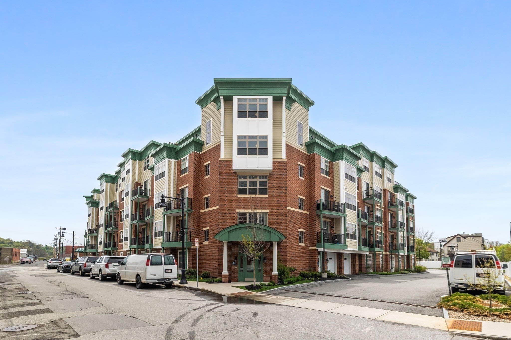 Condominium at 69 Foundry St # 401, Wakefield MA 01880, Wakefield, photo 30 of 31
