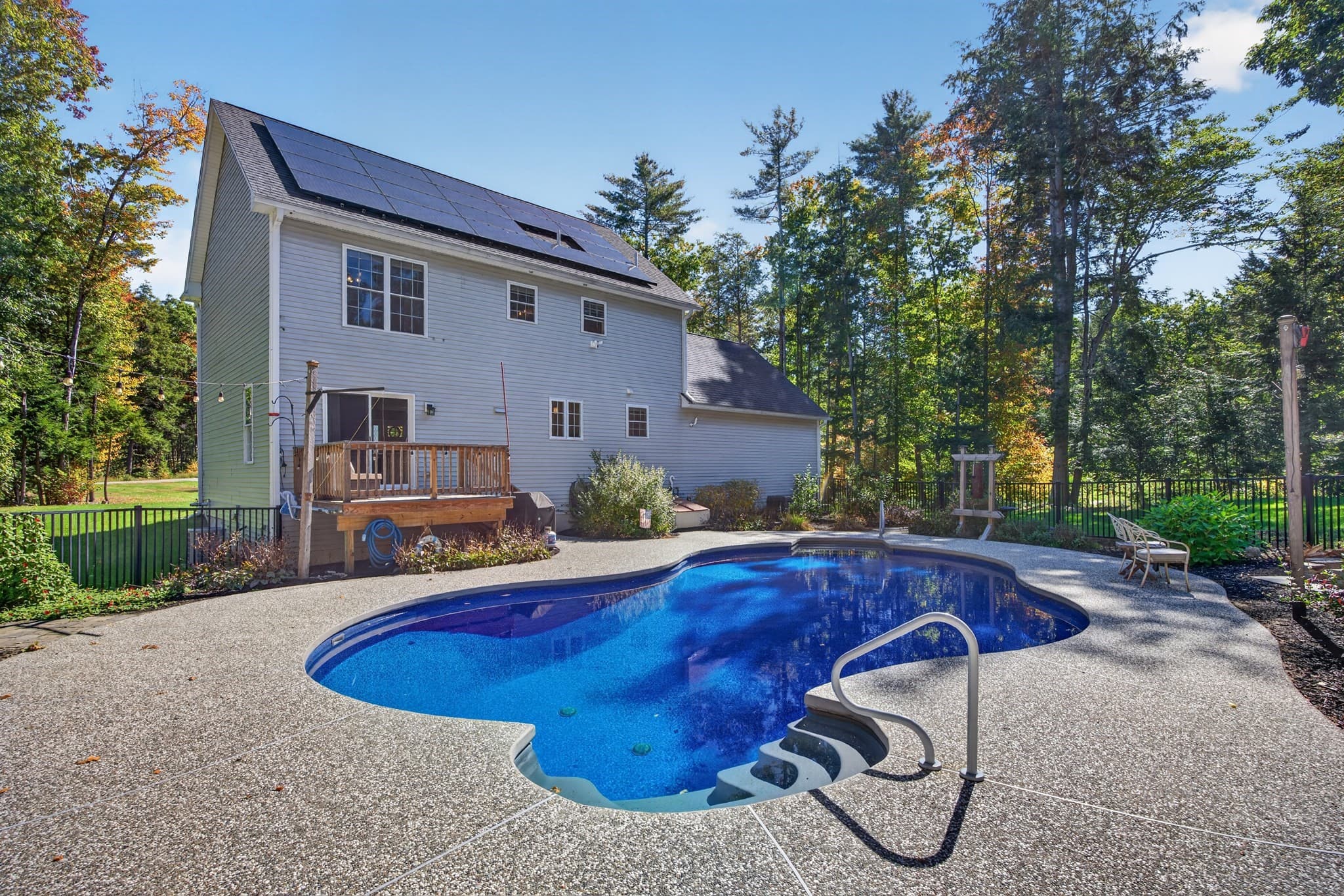 Single Family Residence at 11 Bancroft Circle, Mont Vernon NH 03057, Mont Vernon, photo 39 of 42