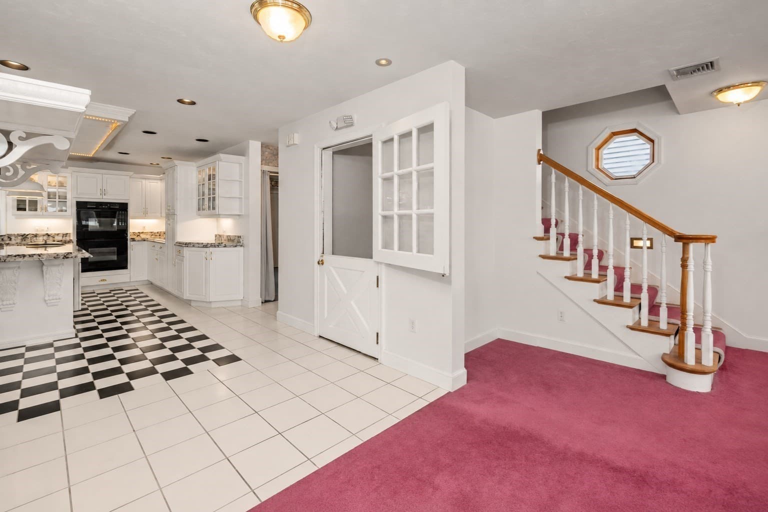 Single Family Residence at 125 Edgewater Drive, Quincy MA 02169, Quincy, photo 13 of 32