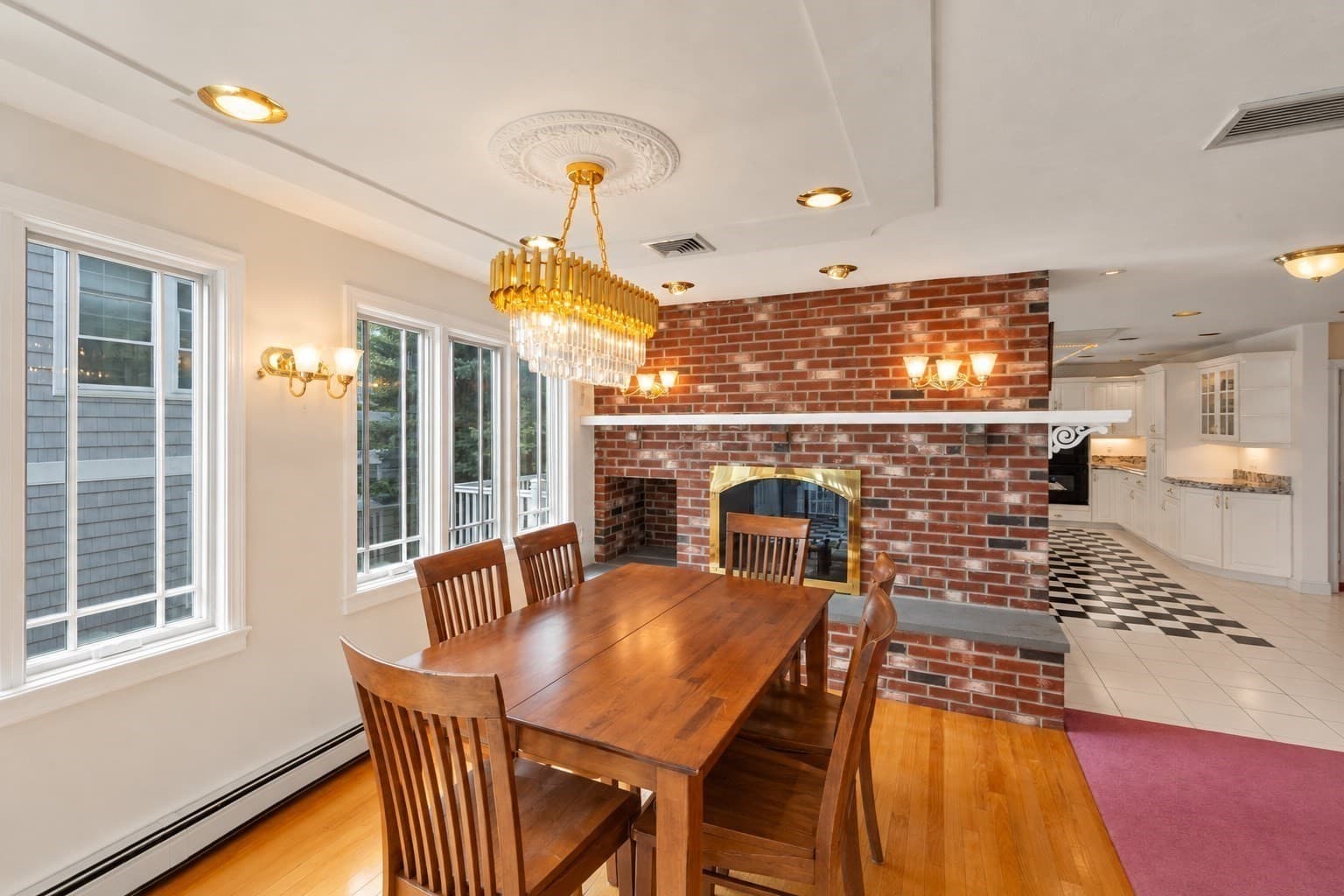 Single Family Residence at 125 Edgewater Drive, Quincy MA 02169, Quincy, photo 12 of 32