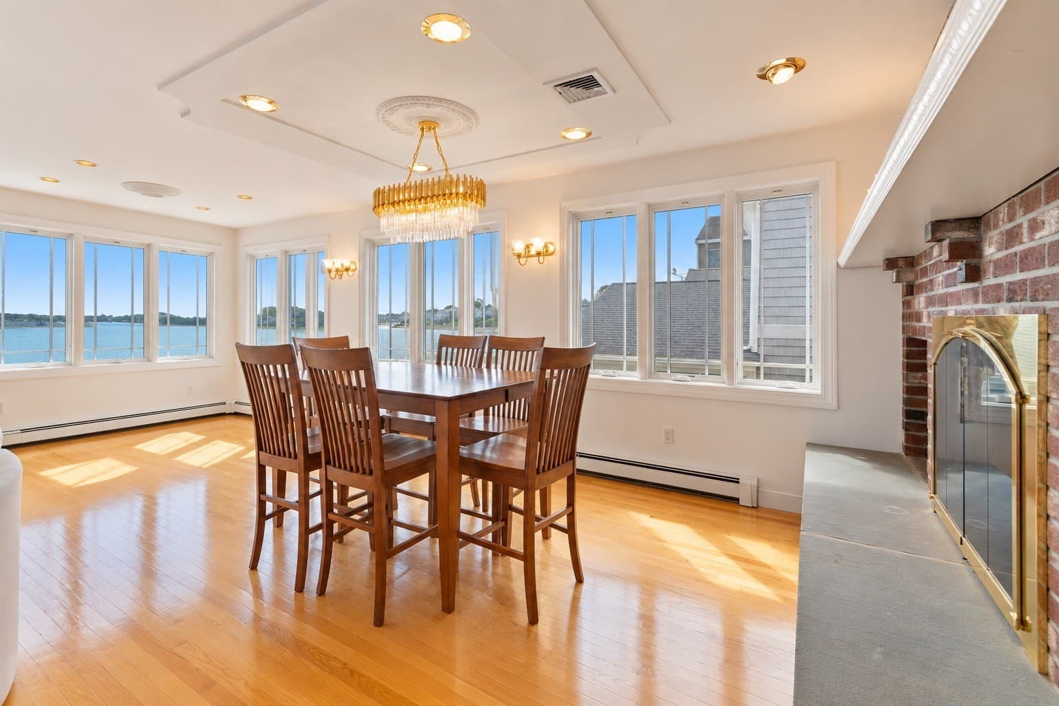 Single Family Residence at 125 Edgewater Drive, Quincy MA 02169, Quincy, photo 7 of 32