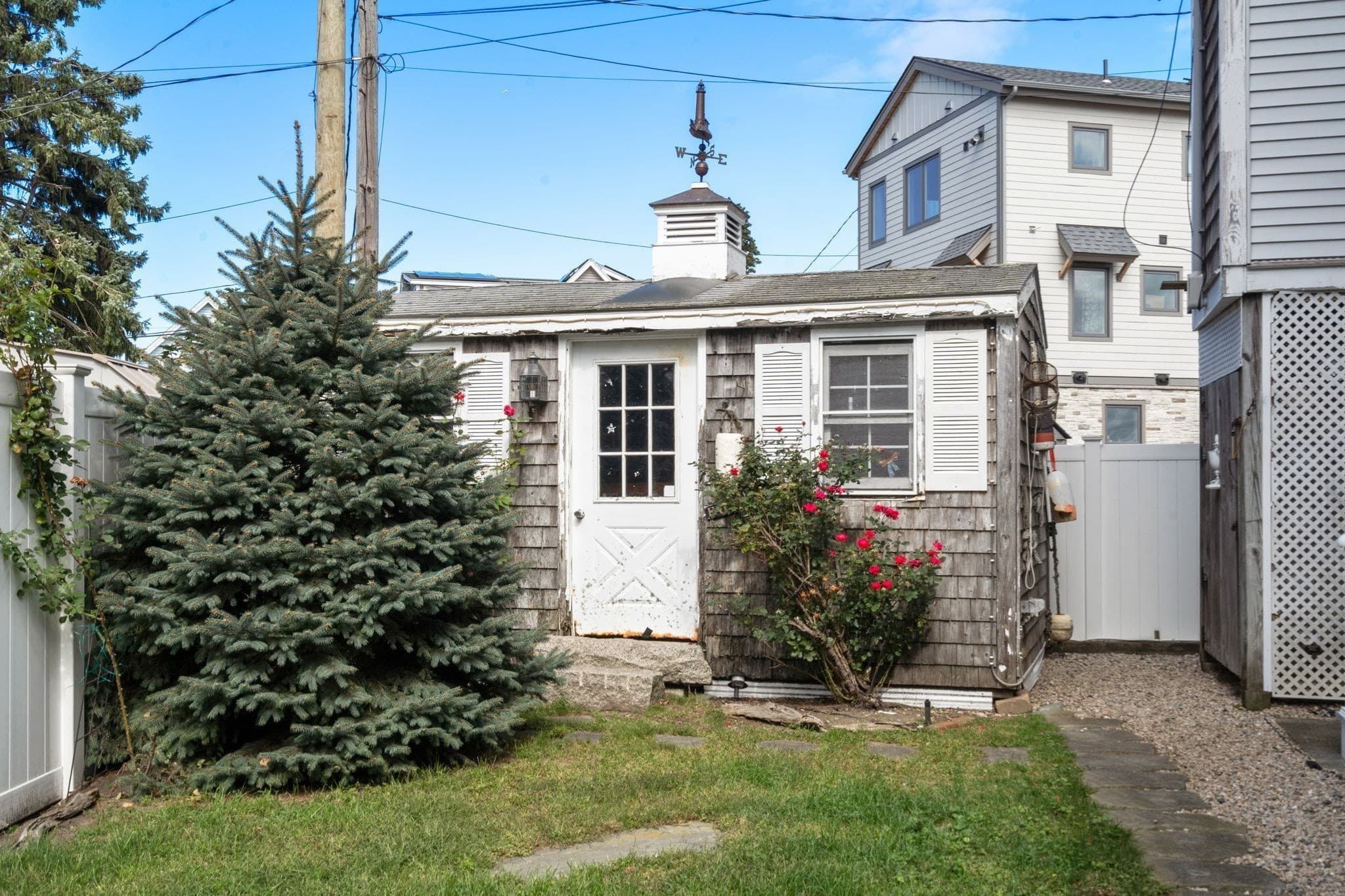 Single Family Residence at 125 Edgewater Drive, Quincy MA 02169, Quincy, photo 24 of 32
