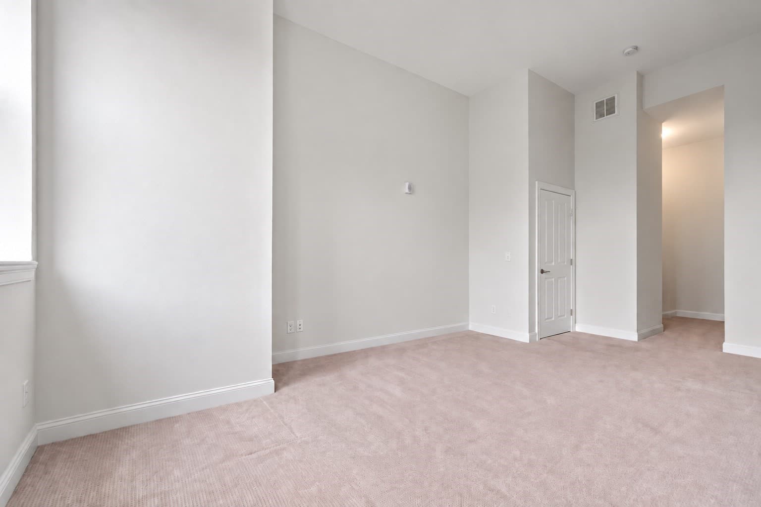 Condominium at 1022 Hancock # 210, Quincy MA 02169, Quincy, photo 12 of 21