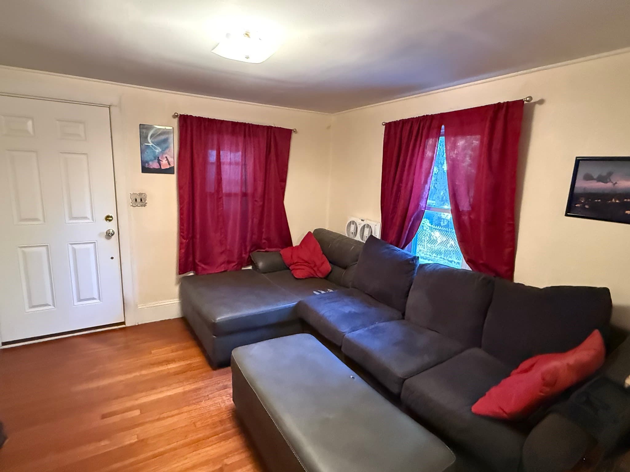 Single Family Residence at 148 Denver St, Springfield MA 01109, Springfield, photo 6 of 38