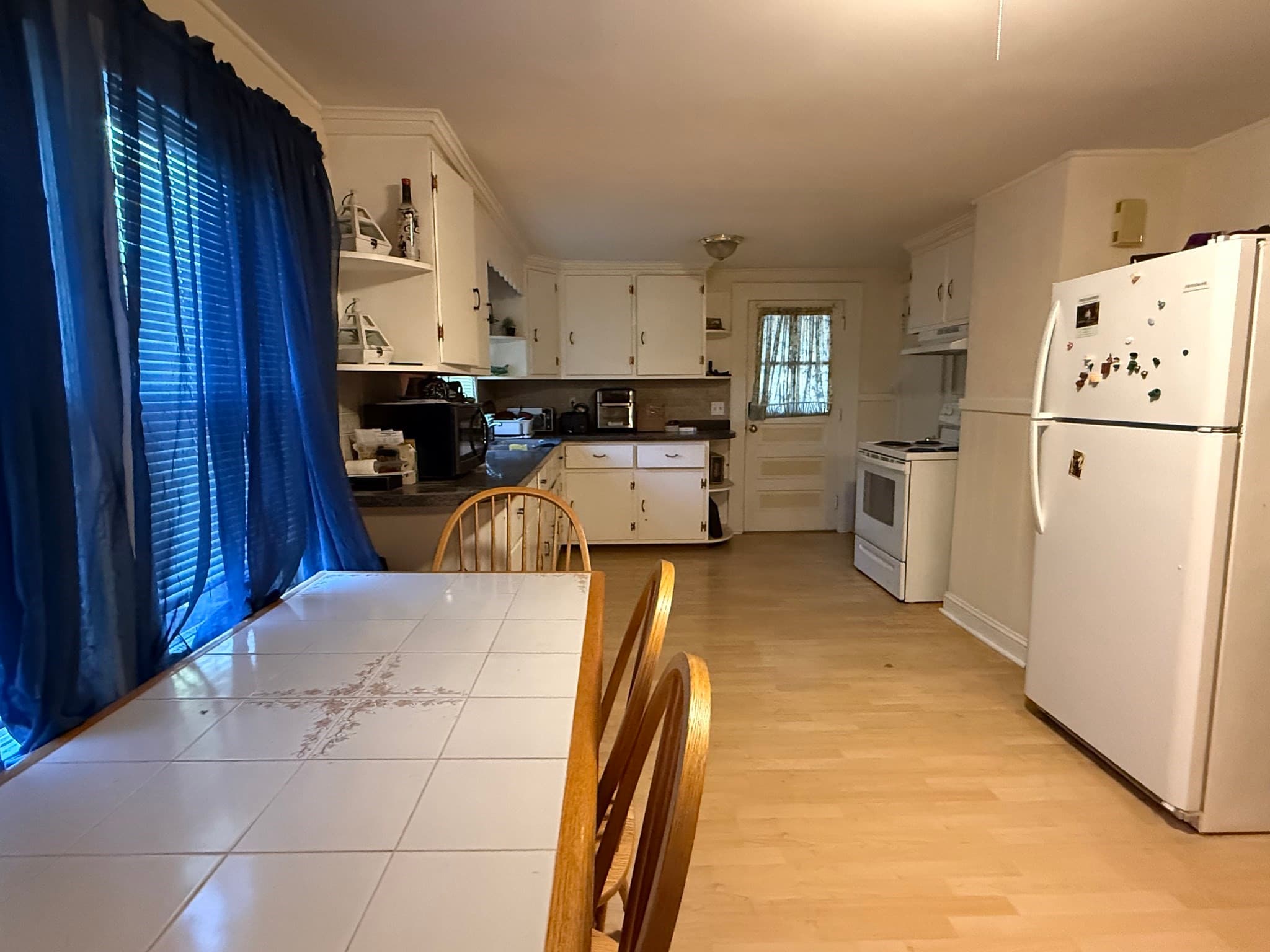 Single Family Residence at 148 Denver St, Springfield MA 01109, Springfield, photo 13 of 38