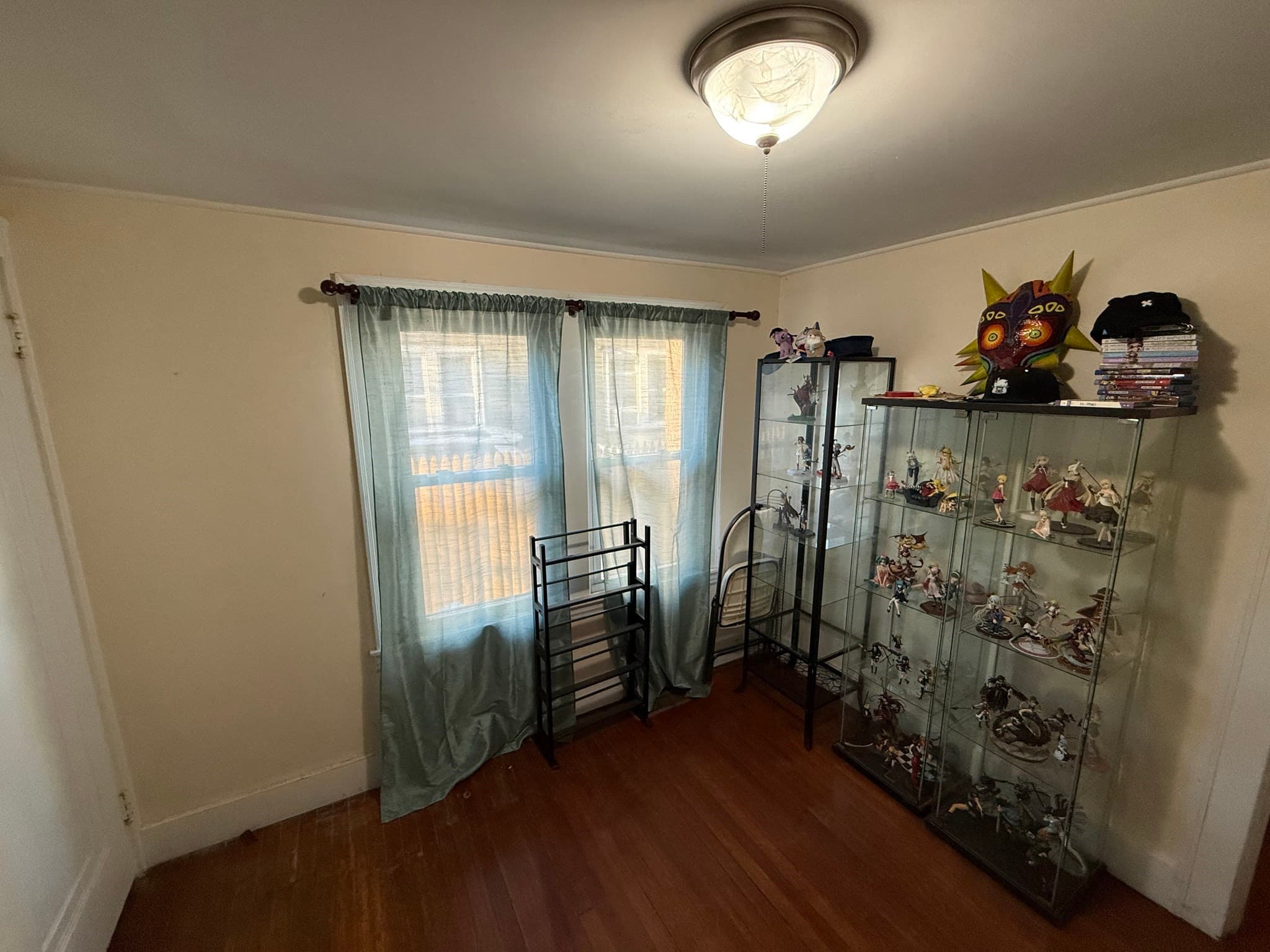 Single Family Residence at 148 Denver St, Springfield MA 01109, Springfield, photo 14 of 38