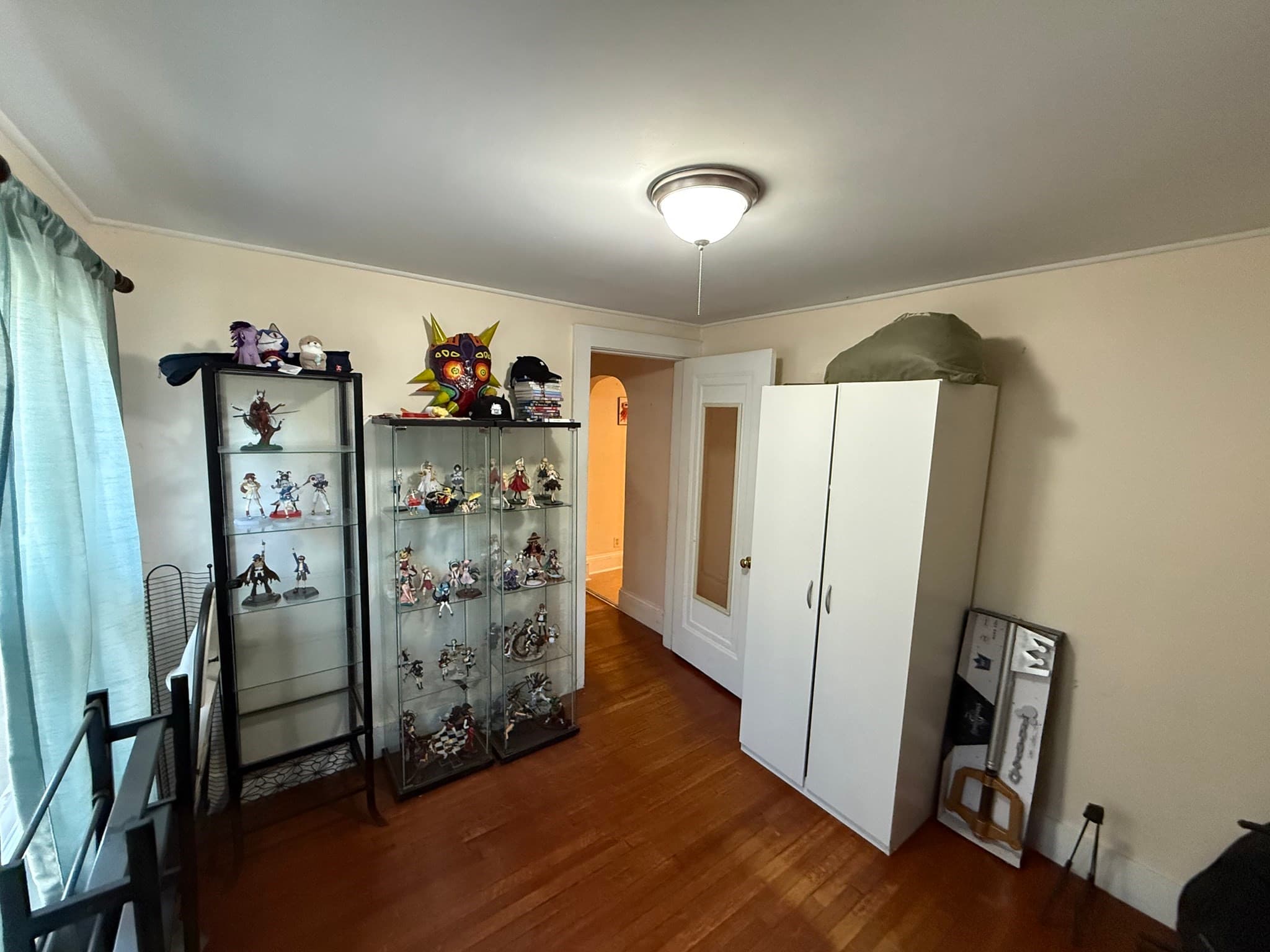 Single Family Residence at 148 Denver St, Springfield MA 01109, Springfield, photo 15 of 38