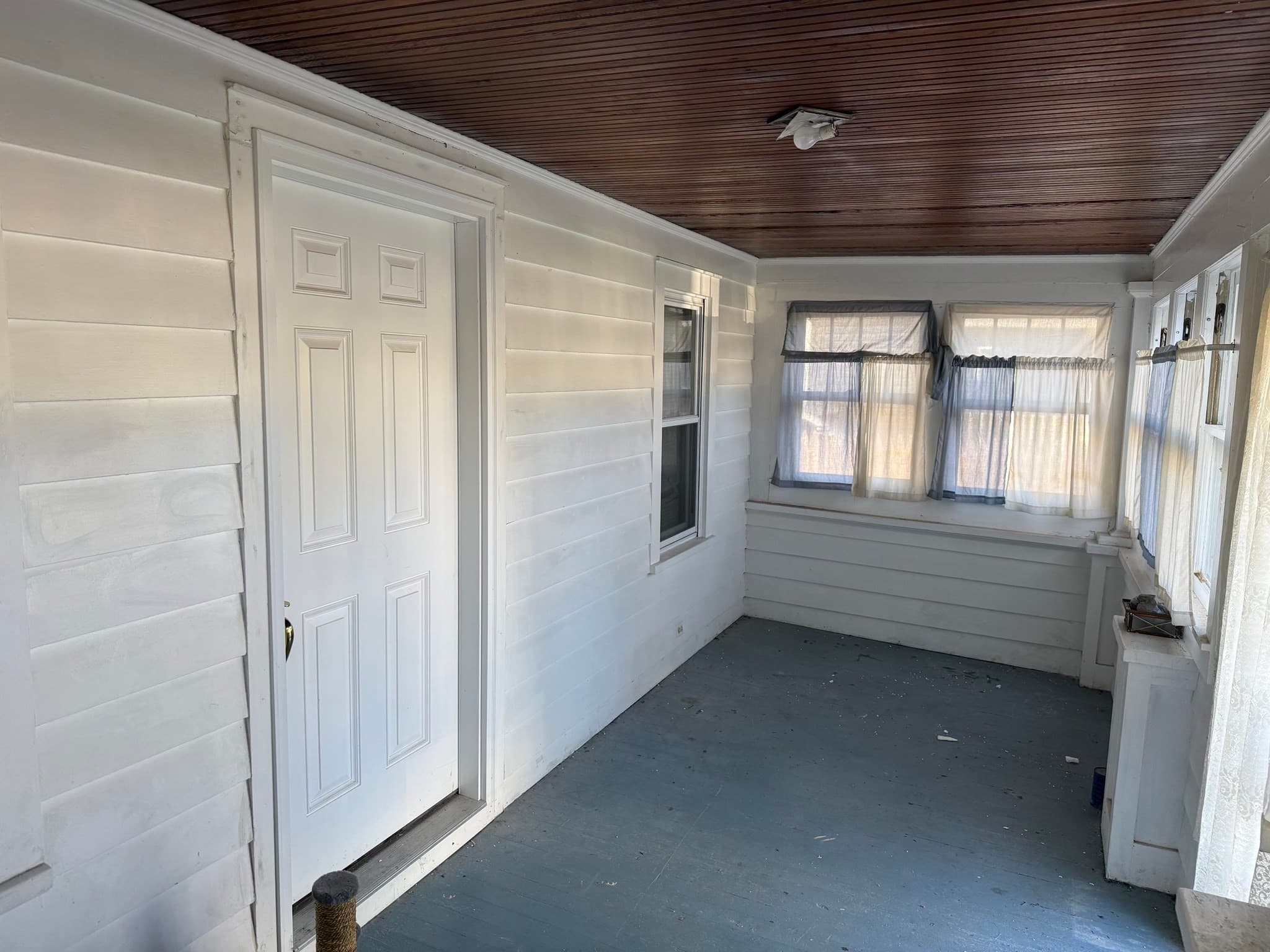 Single Family Residence at 148 Denver St, Springfield MA 01109, Springfield, photo 31 of 38