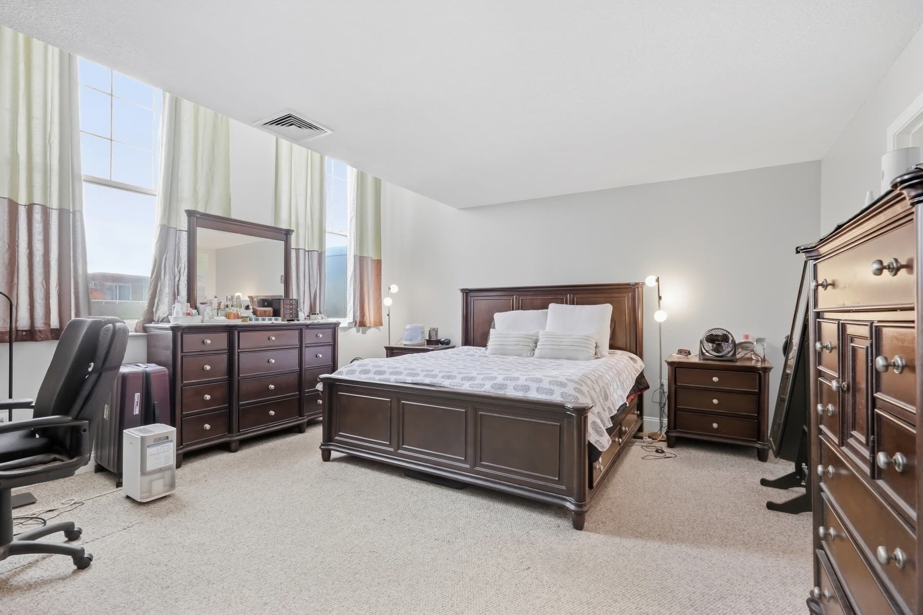 Condominium at 15 Ocean # 206, Winthrop MA 02152, Winthrop, photo 15 of 28