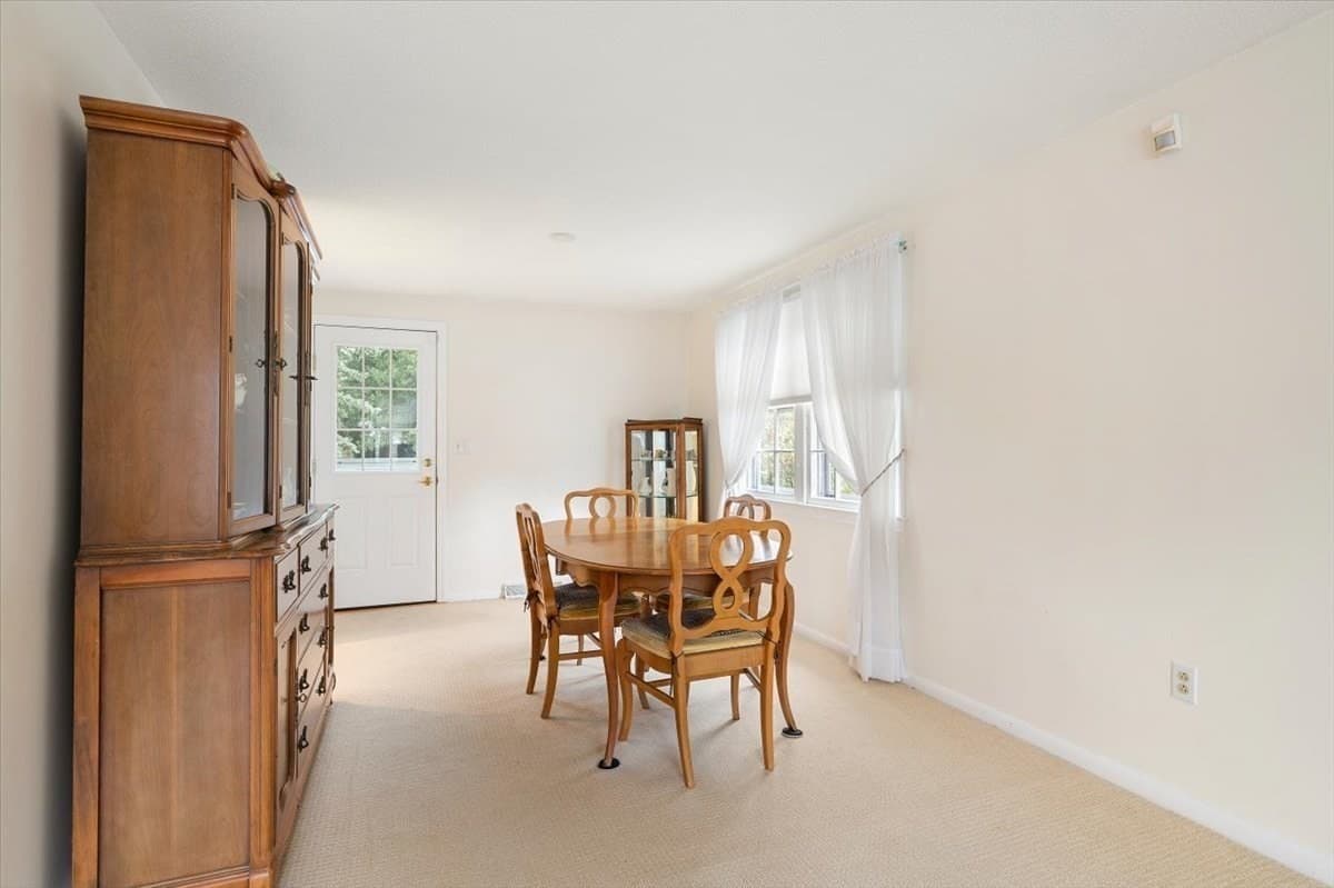 Single Family Residence at 54 Apple D'or Road, Framingham MA 01701, Framingham, photo 7 of 31