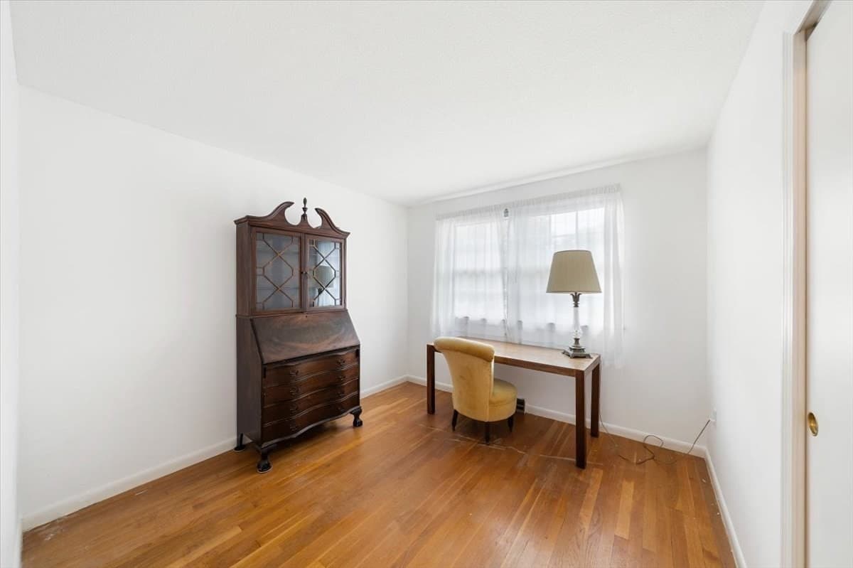Single Family Residence at 54 Apple D'or Road, Framingham MA 01701, Framingham, photo 14 of 31