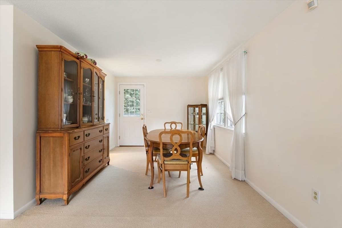 Single Family Residence at 54 Apple D'or Road, Framingham MA 01701, Framingham, photo 8 of 31