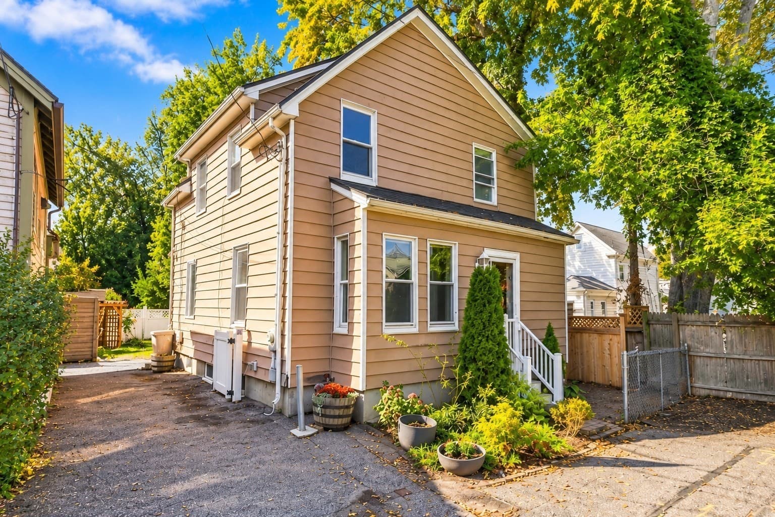 12 Linden Pl, Somerville MA 02143