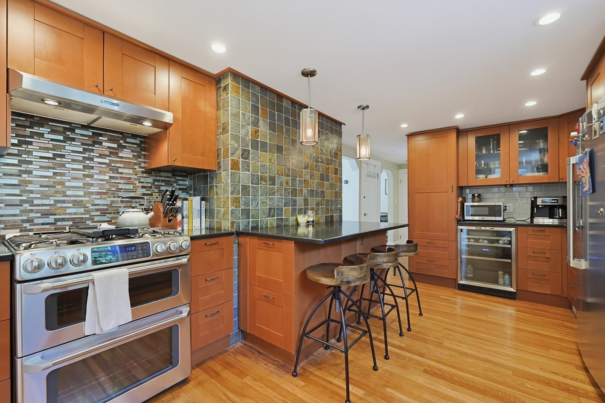 Single Family Residence at 28 Ellis Ave, Norwood MA 02062, Norwood, photo 9 of 35
