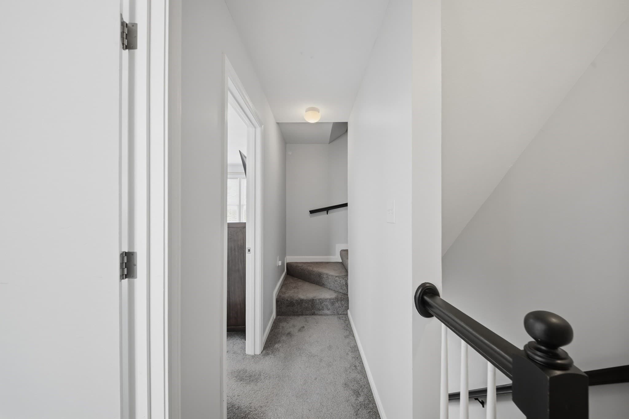 Single Family Residence at 111 Cambridge St # B, Lawrence MA 01843, Lawrence, photo 16 of 26