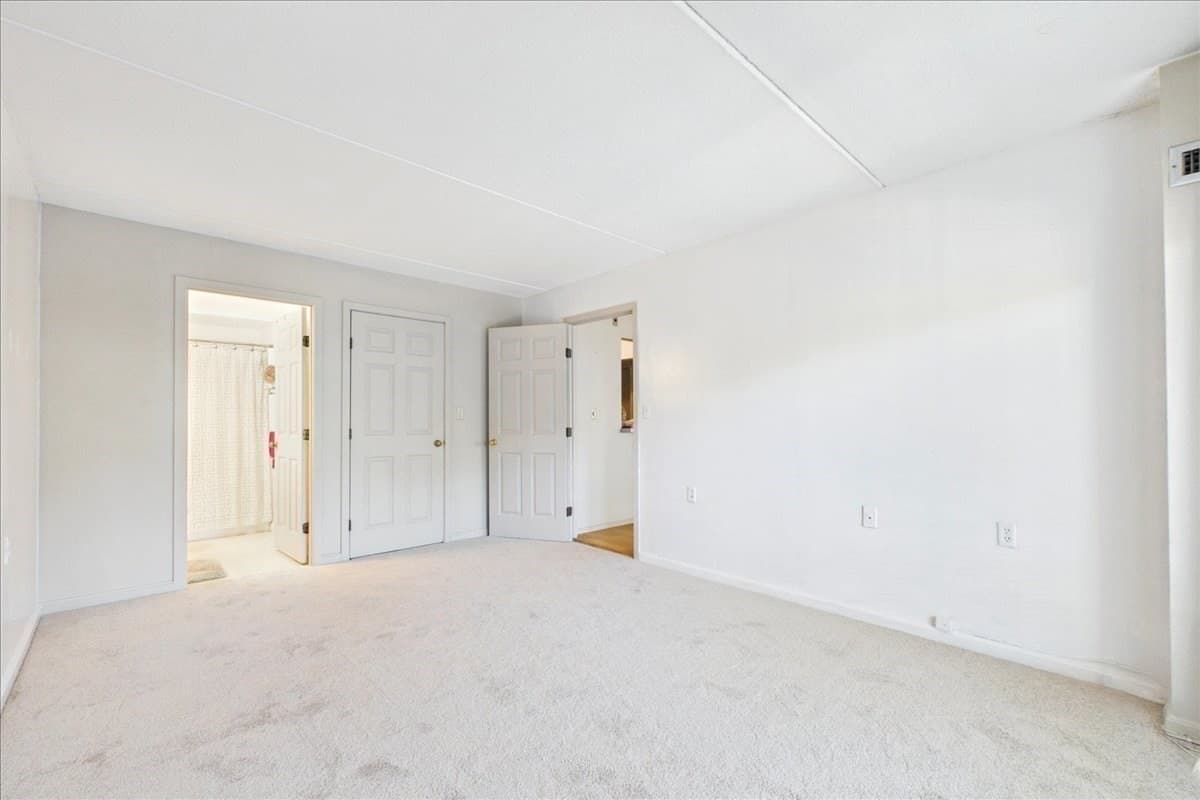 Condominium at 4975 Washington St # 310, Boston MA 02132, Boston, photo 16 of 30