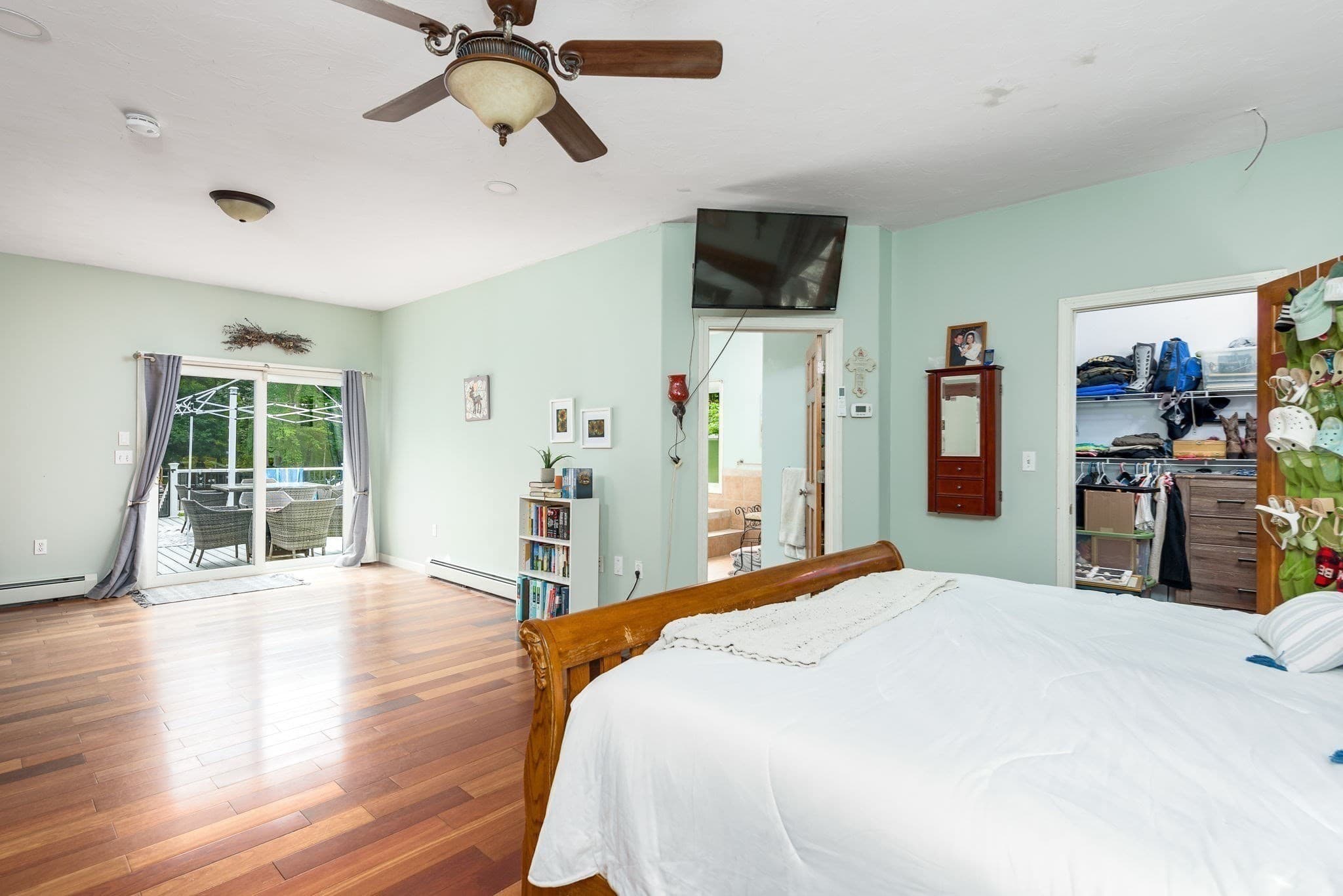 Single Family Residence at 332 Ravenelle Road, Thompson CT 06255, photo 24 of 42