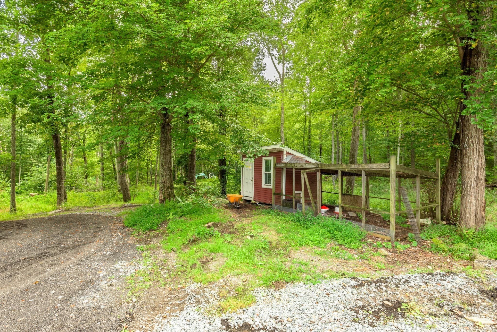 Single Family Residence at 332 Ravenelle Road, Thompson CT 06255, photo 39 of 42