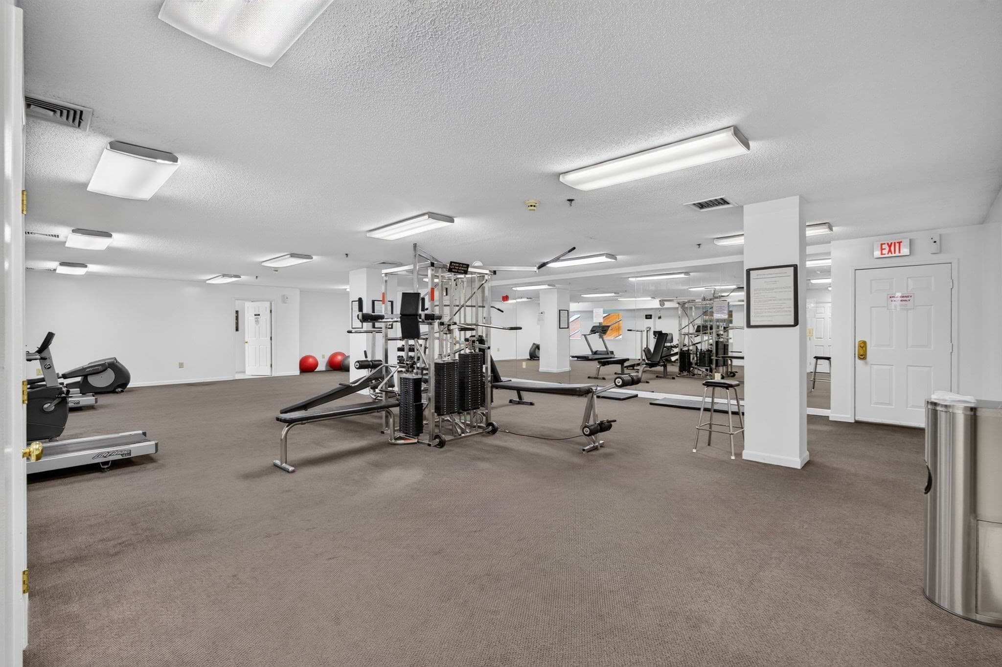 Condominium at 3920 Mystic Valley Pkwy # 522, Medford MA 02155, Medford, photo 24 of 42