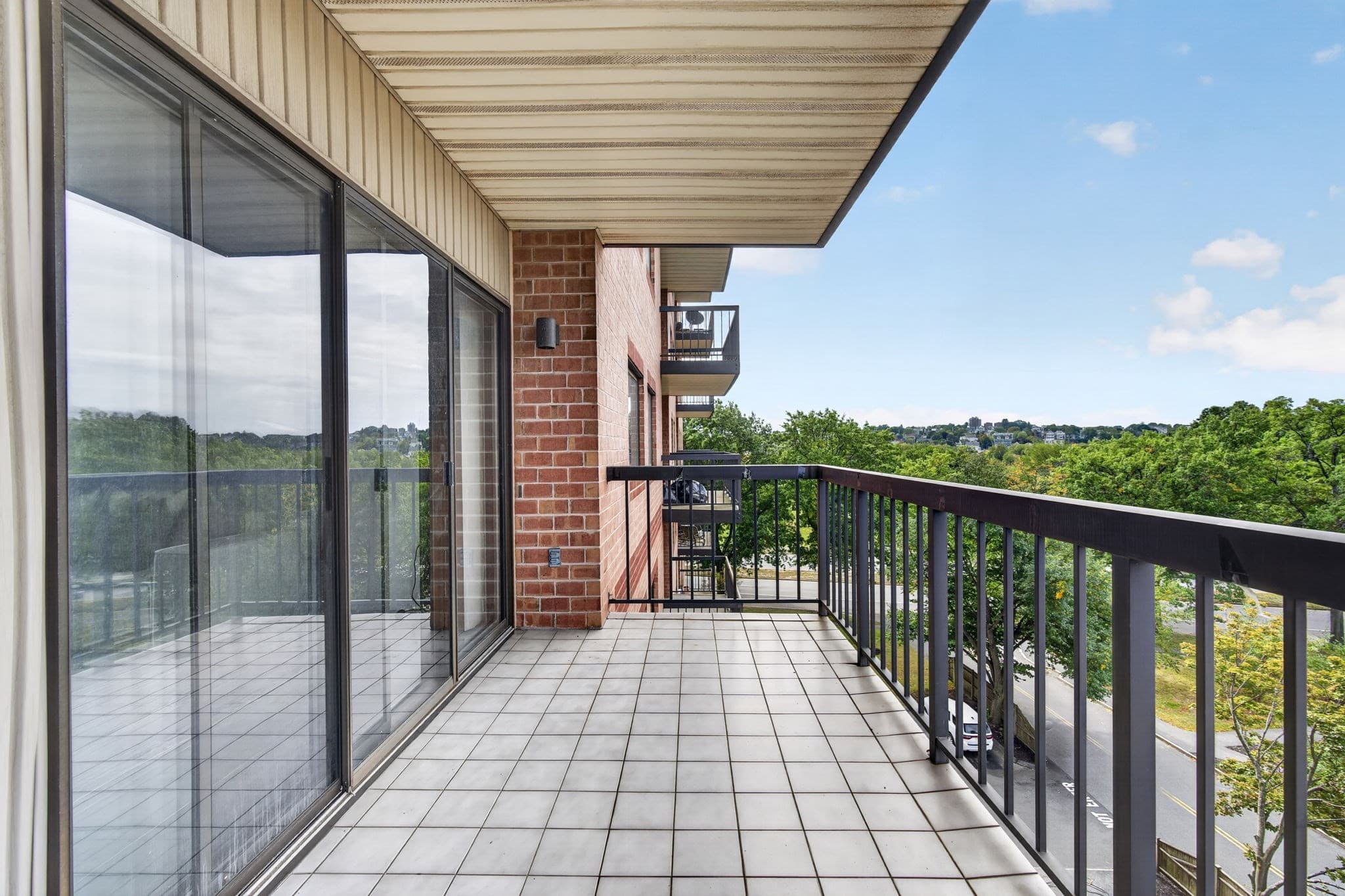 Condominium at 3920 Mystic Valley Pkwy # 522, Medford MA 02155, Medford, photo 4 of 42