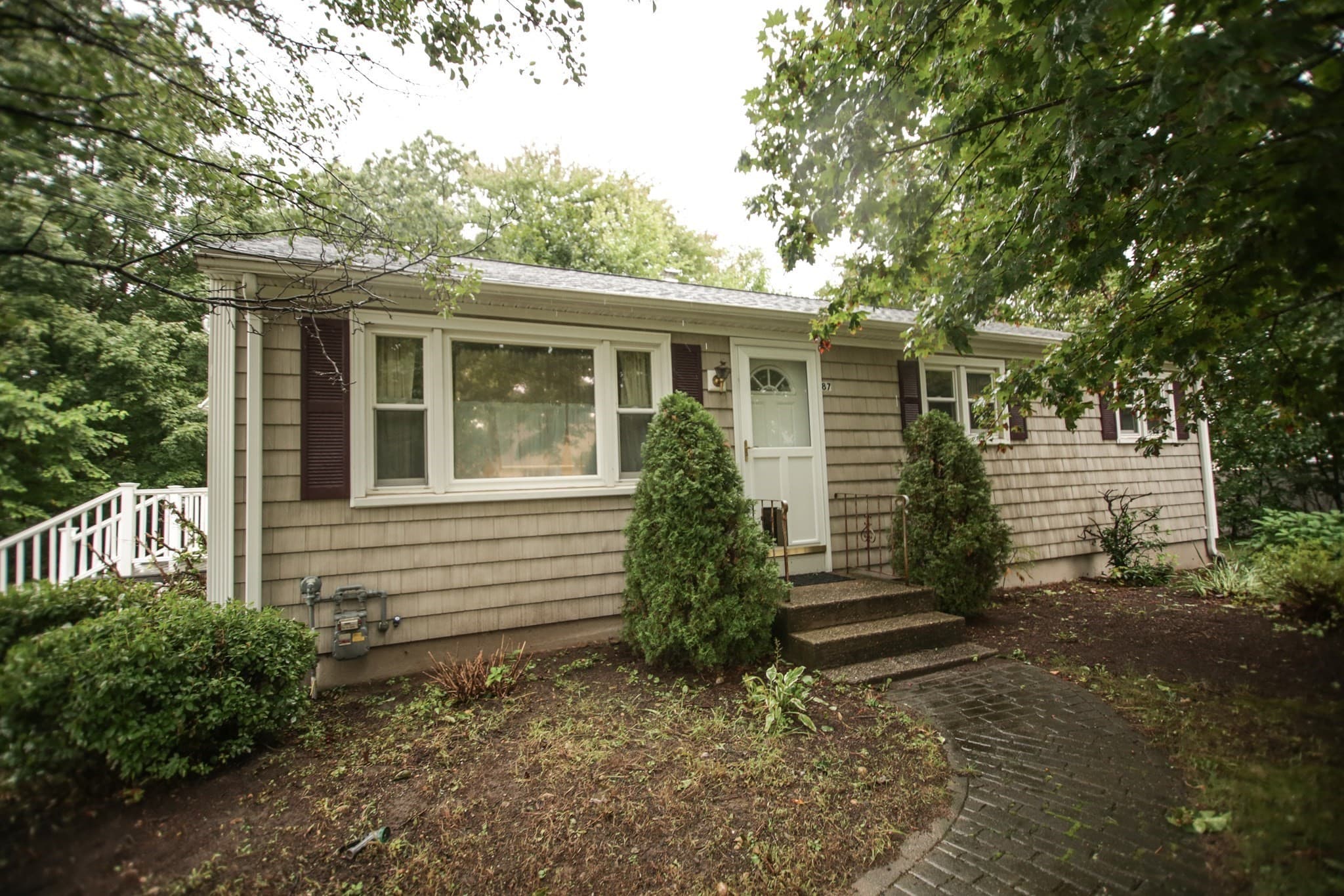 87 Roosevelt Ave, Westfield MA 01085