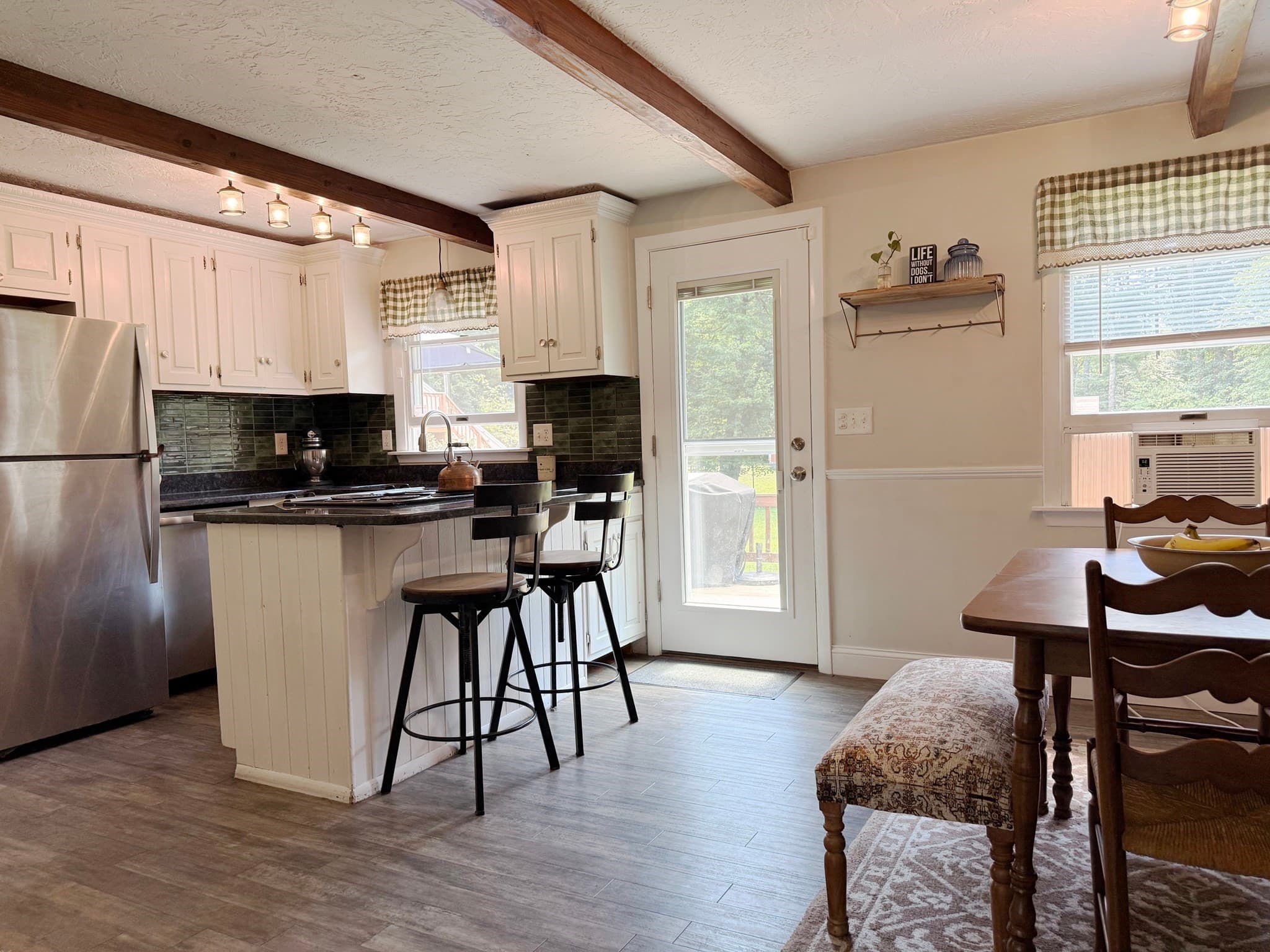 Single Family Residence at 35 Beach St, Middleboro MA 02346, Middleboro, photo 5 of 30