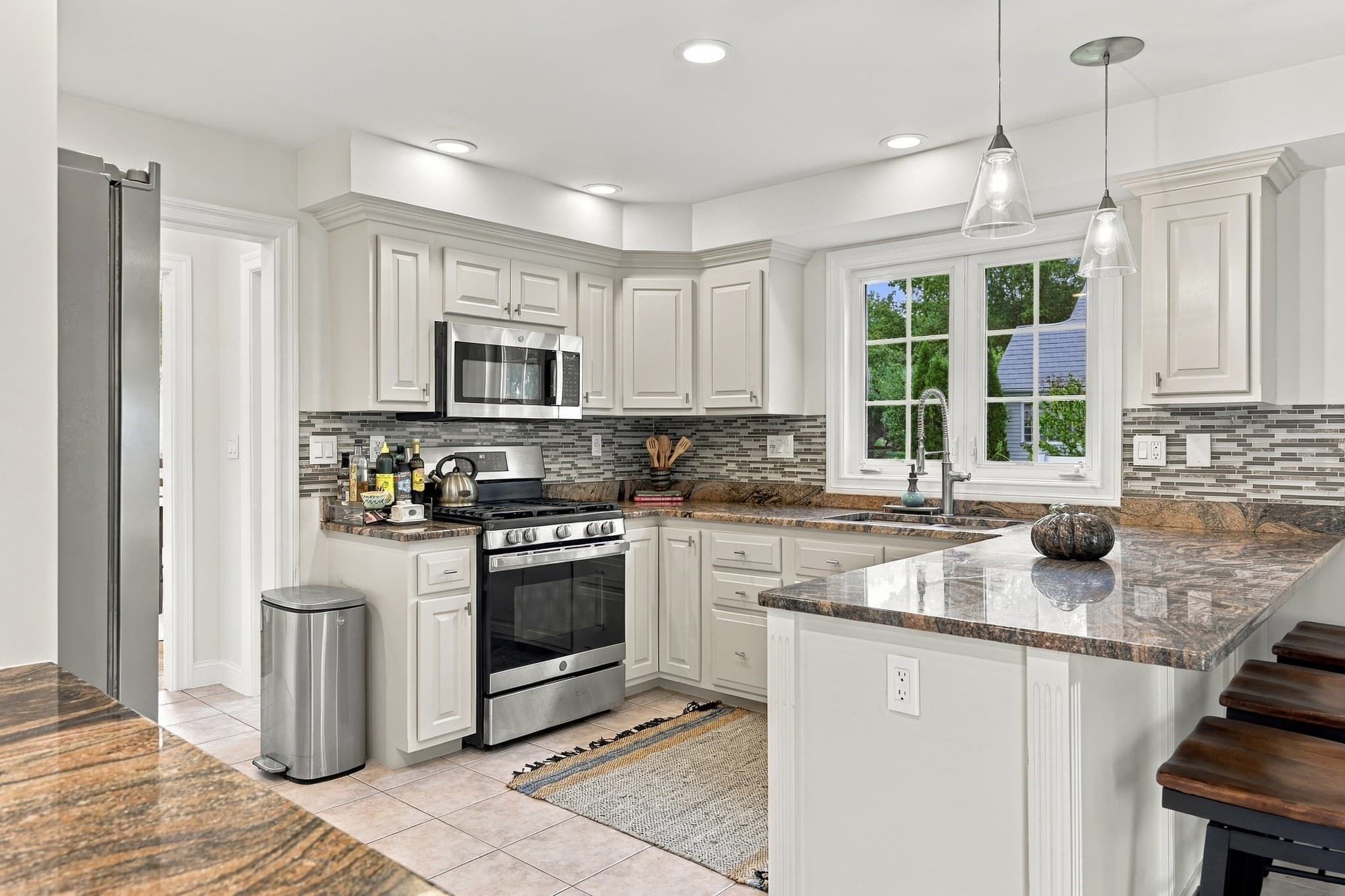 Single Family Residence at 2 Gove Drive, Newburyport MA 01950, Newburyport, photo 13 of 38