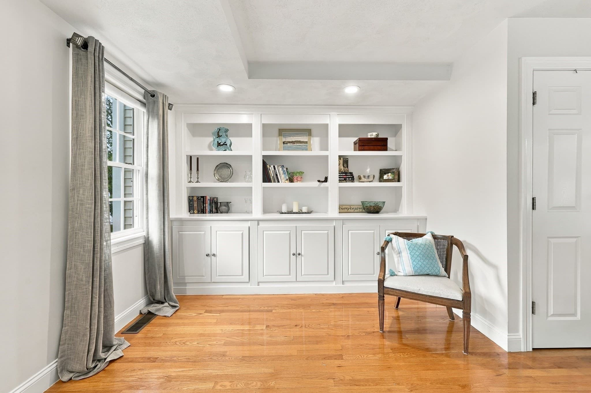 Single Family Residence at 2 Gove Drive, Newburyport MA 01950, Newburyport, photo 10 of 38