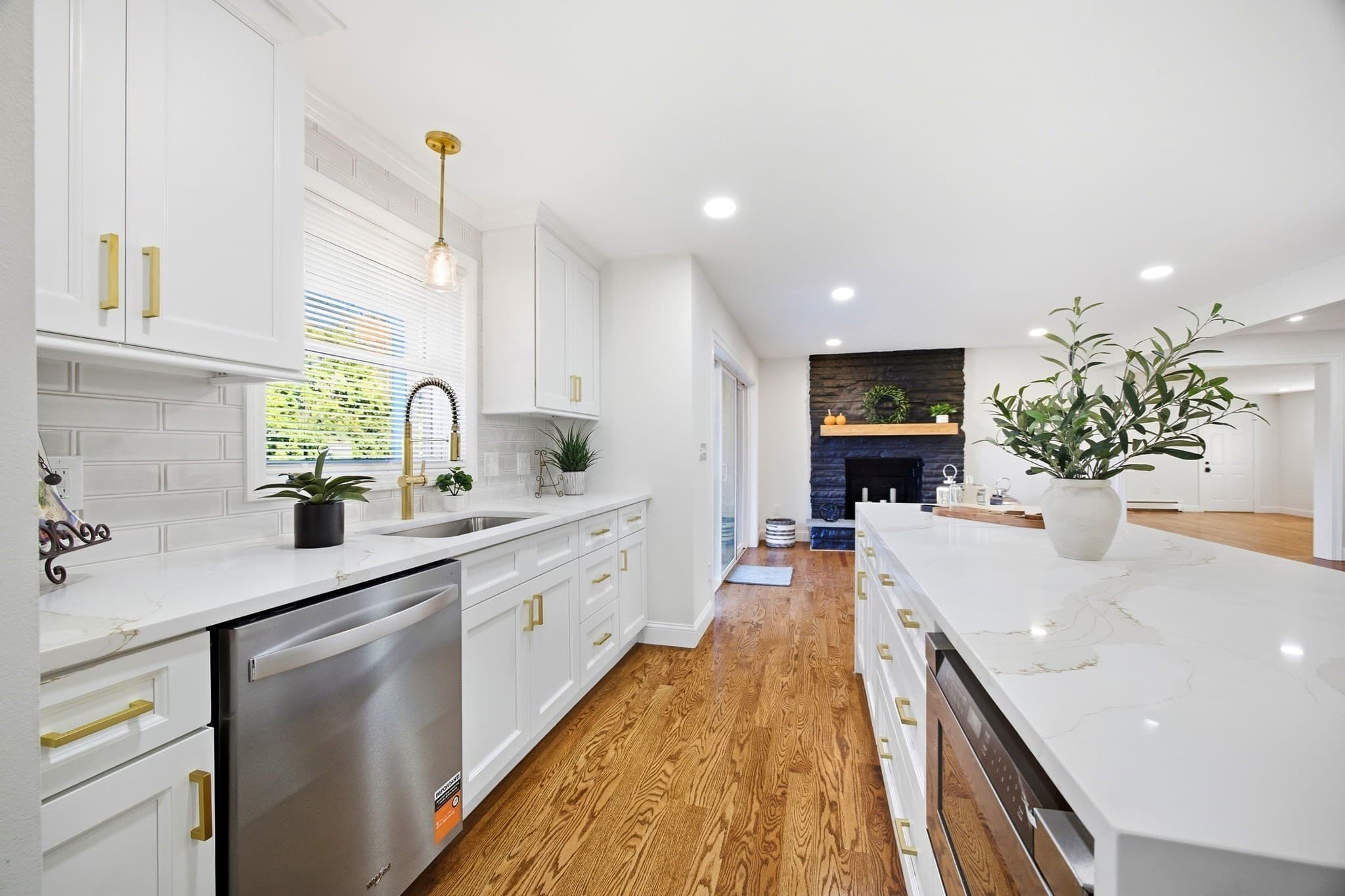 Single Family Residence at 126 Barry St, Agawam MA 01030, Agawam, photo 15 of 37
