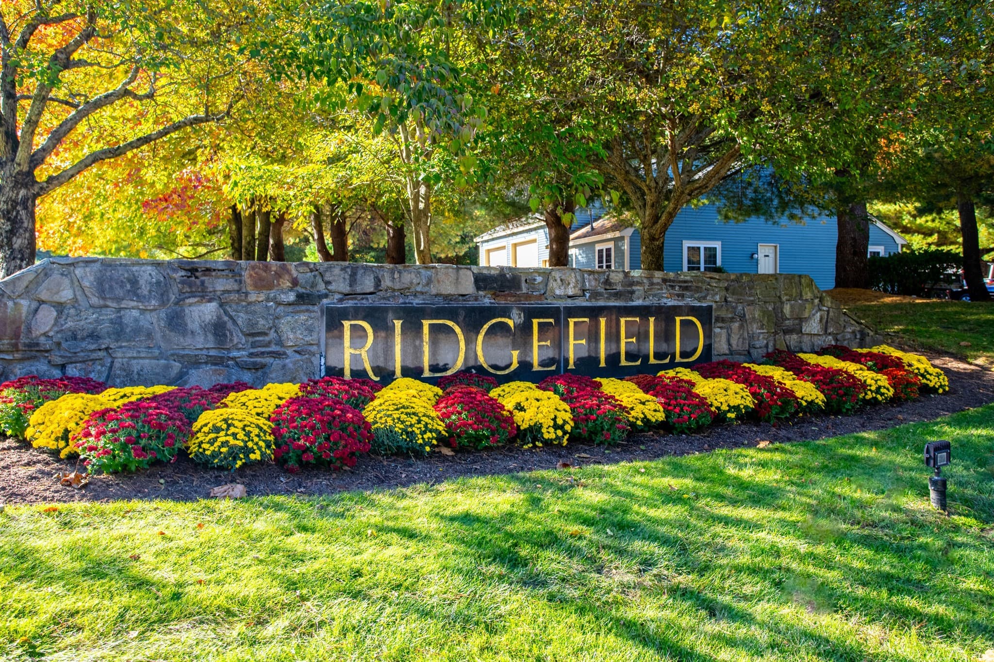 Condominium at 303 Ridgefield Circle # 303D, Clinton MA 01510, Clinton, photo 32 of 37
