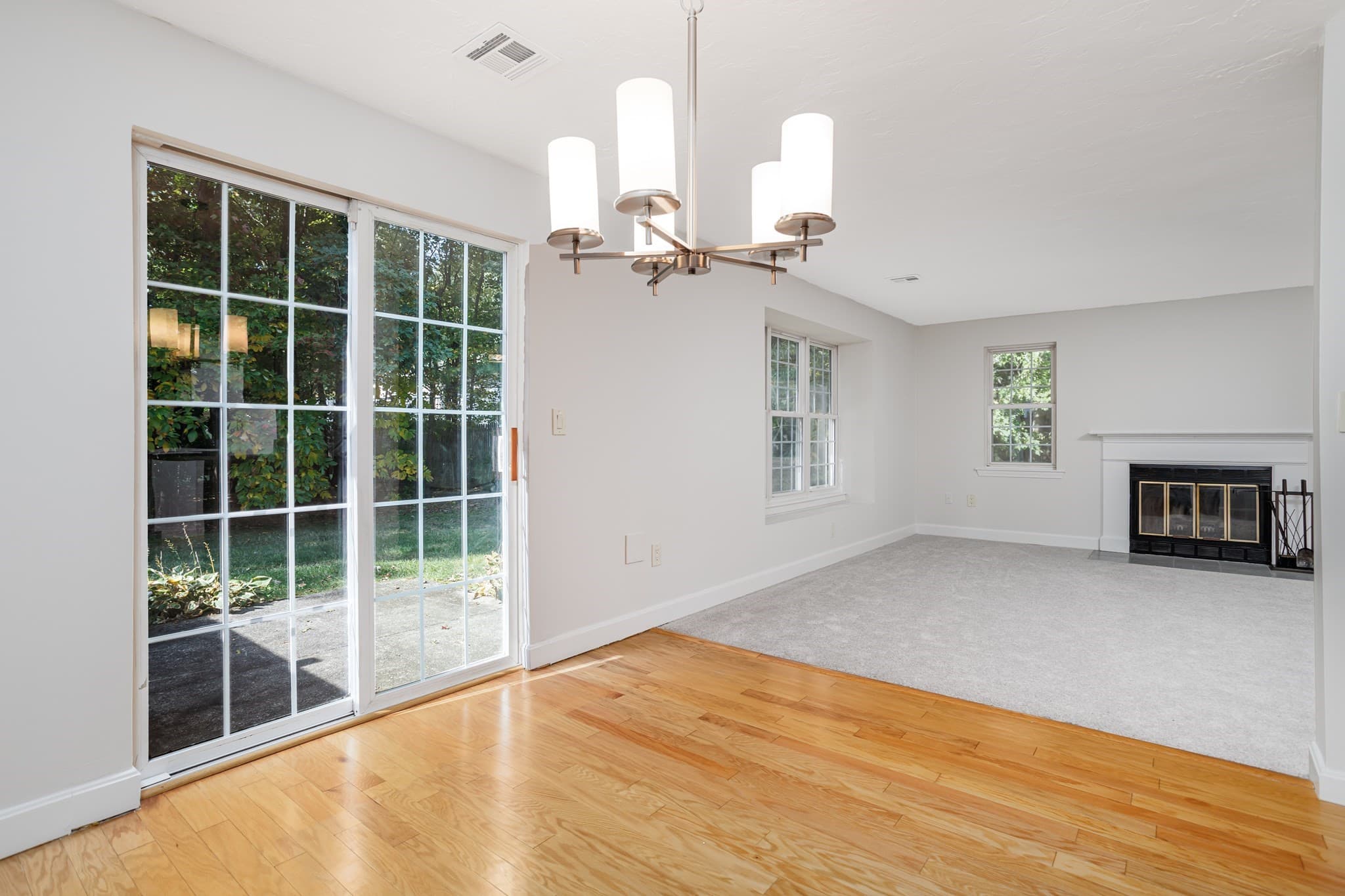Condominium at 303 Ridgefield Circle # 303D, Clinton MA 01510, Clinton, photo 9 of 37