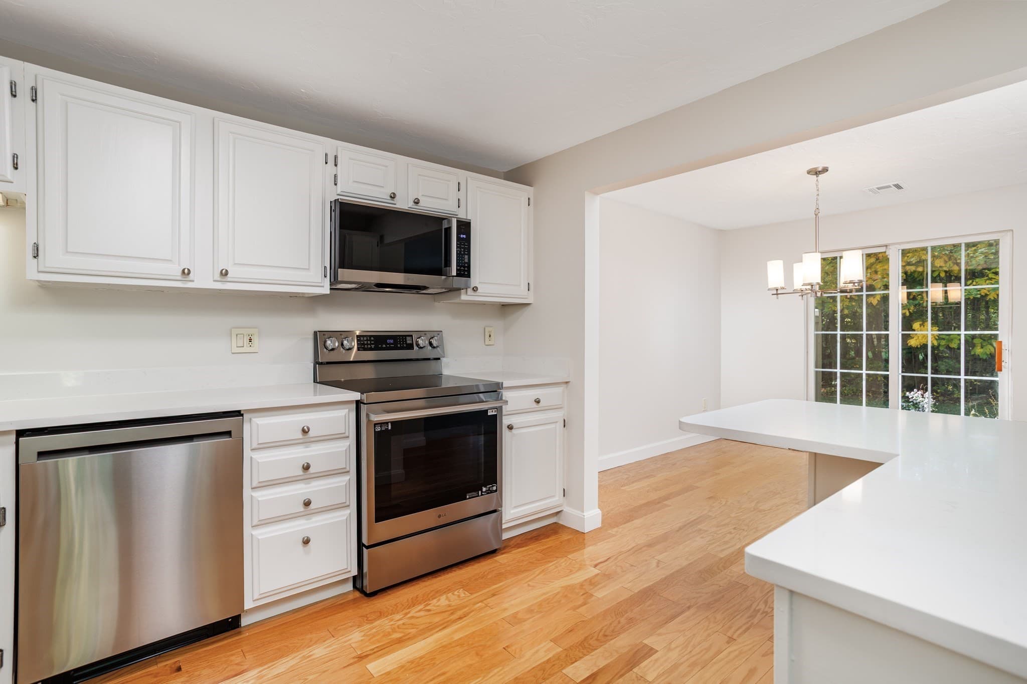 Condominium at 303 Ridgefield Circle # 303D, Clinton MA 01510, Clinton, photo 15 of 37