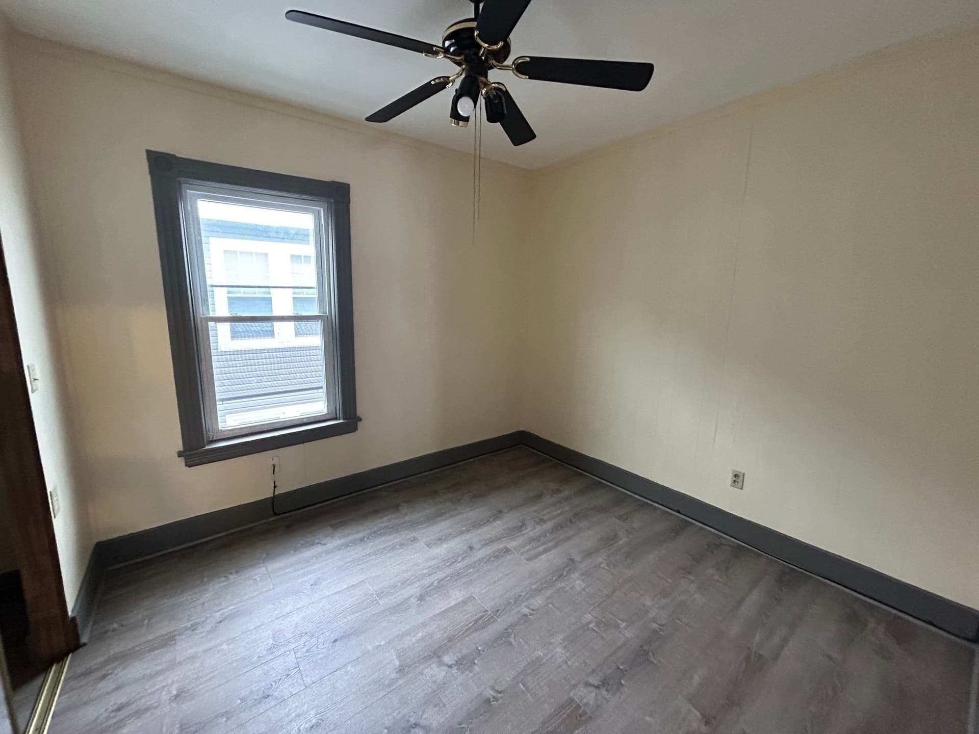 Apartment at 20 Hudson # 3, Worcester MA 01609, photo 5 of 8