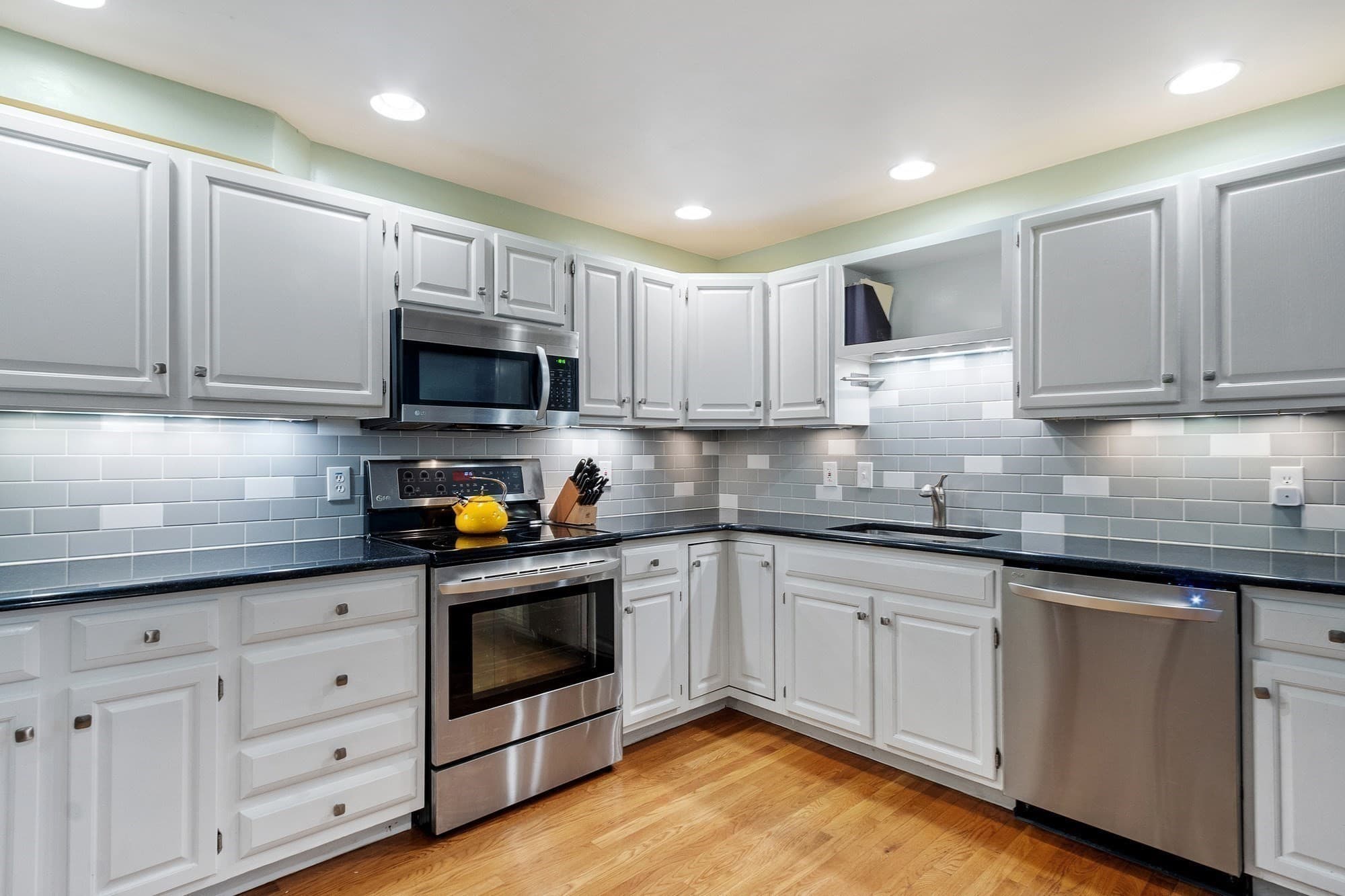 Condominium at 11 Longley Rd # A5, Shirley MA 01464, Shirley, photo 16 of 42