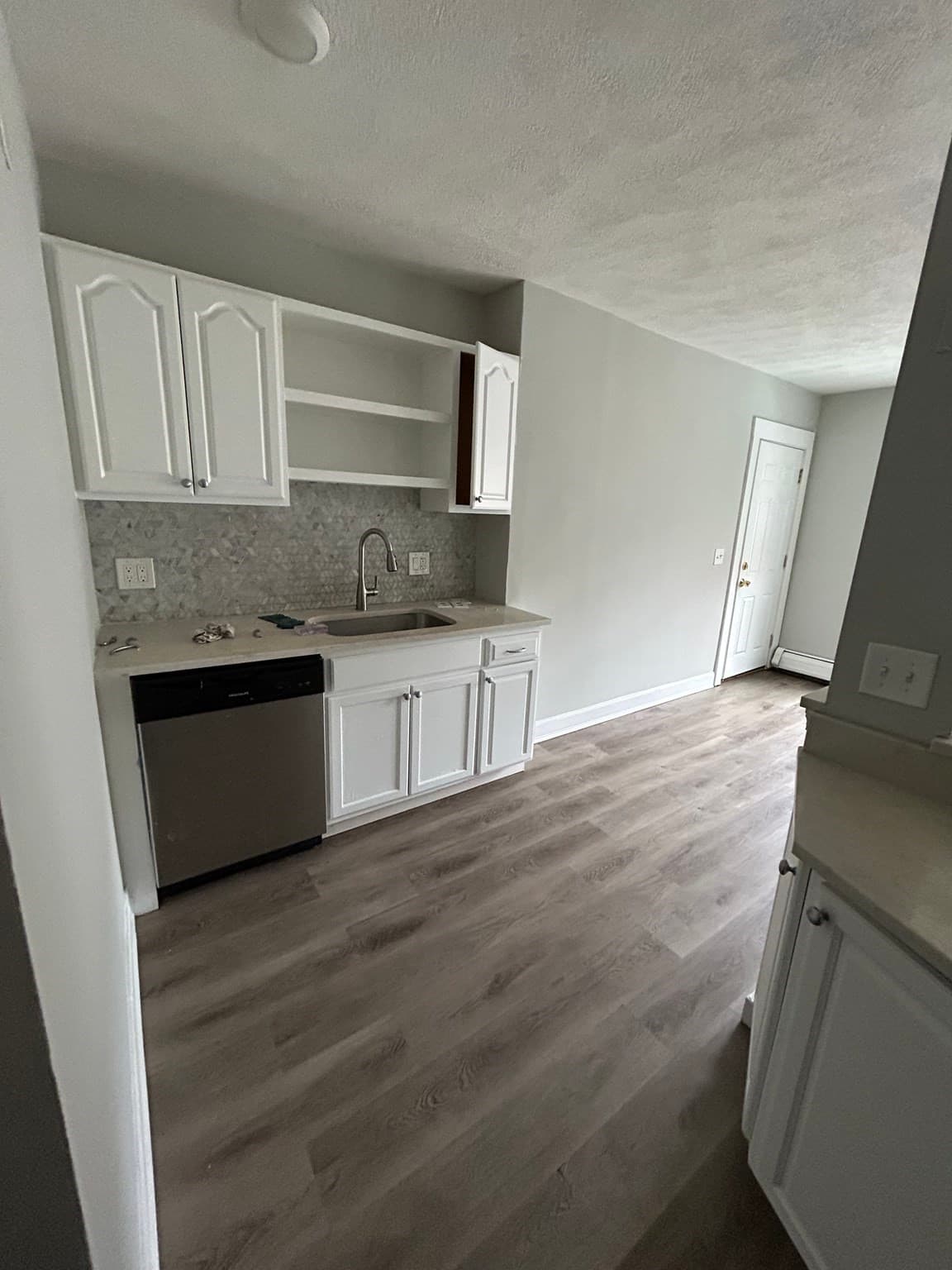 Apartment at 137 Chelsea St # 2R, Everett MA 02149, photo 4 of 12