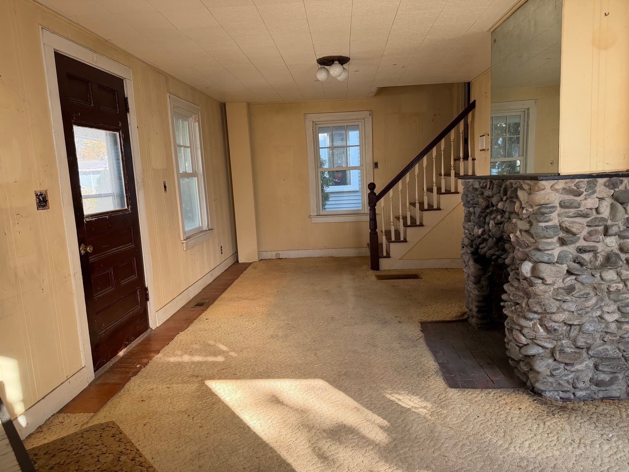 Single Family Residence at 44 Central Ave, Hull MA 02045, Hull, photo 3 of 25
