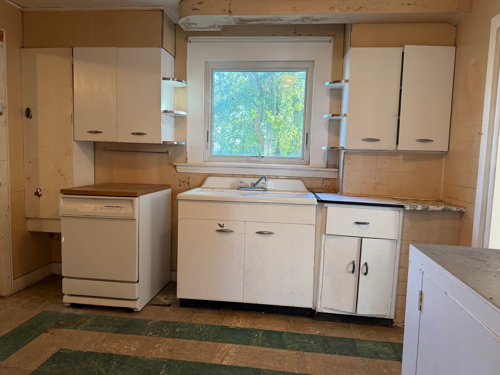Single Family Residence at 44 Central Ave, Hull MA 02045, Hull, photo 5 of 25