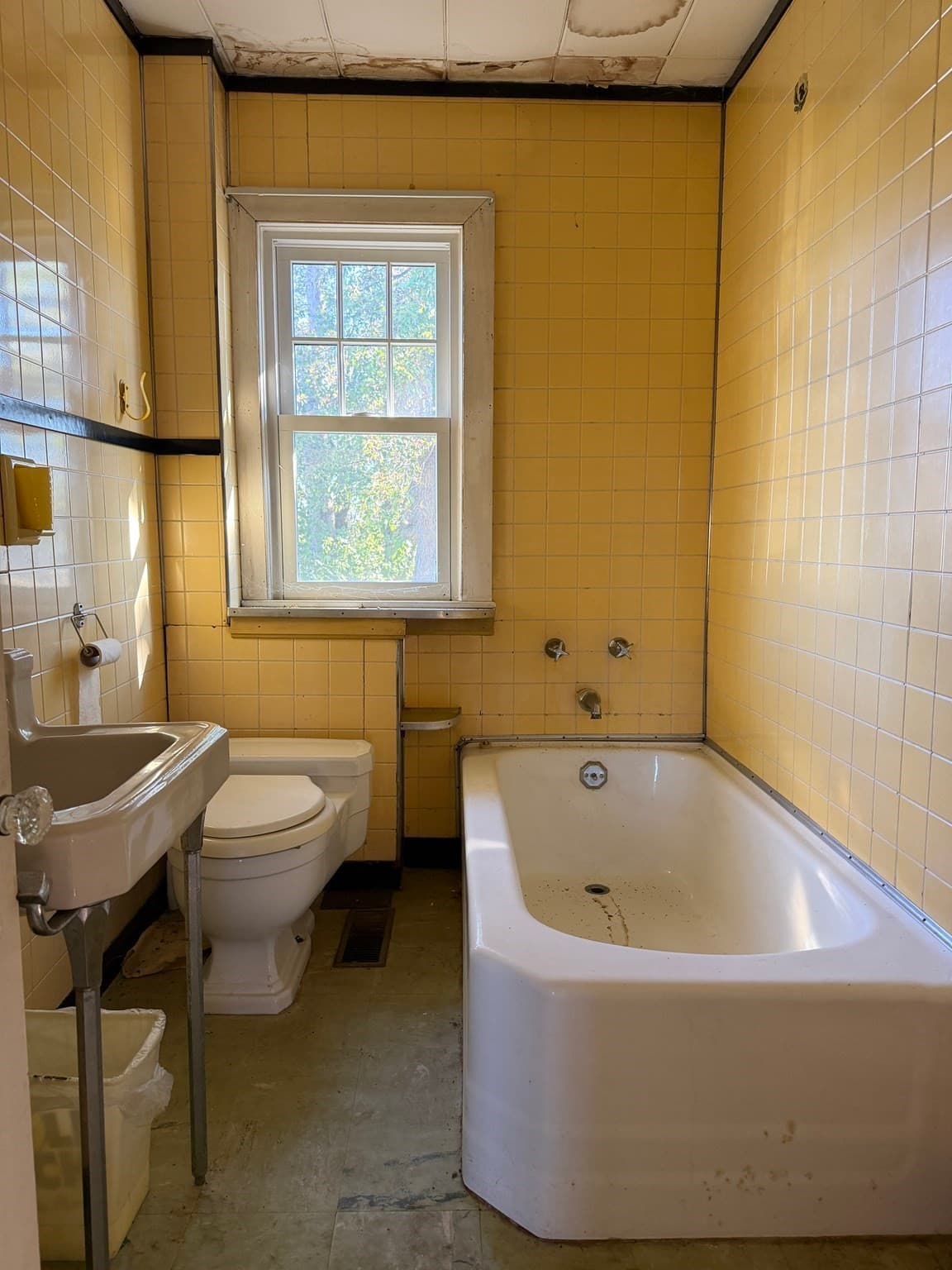 Single Family Residence at 44 Central Ave, Hull MA 02045, Hull, photo 11 of 25
